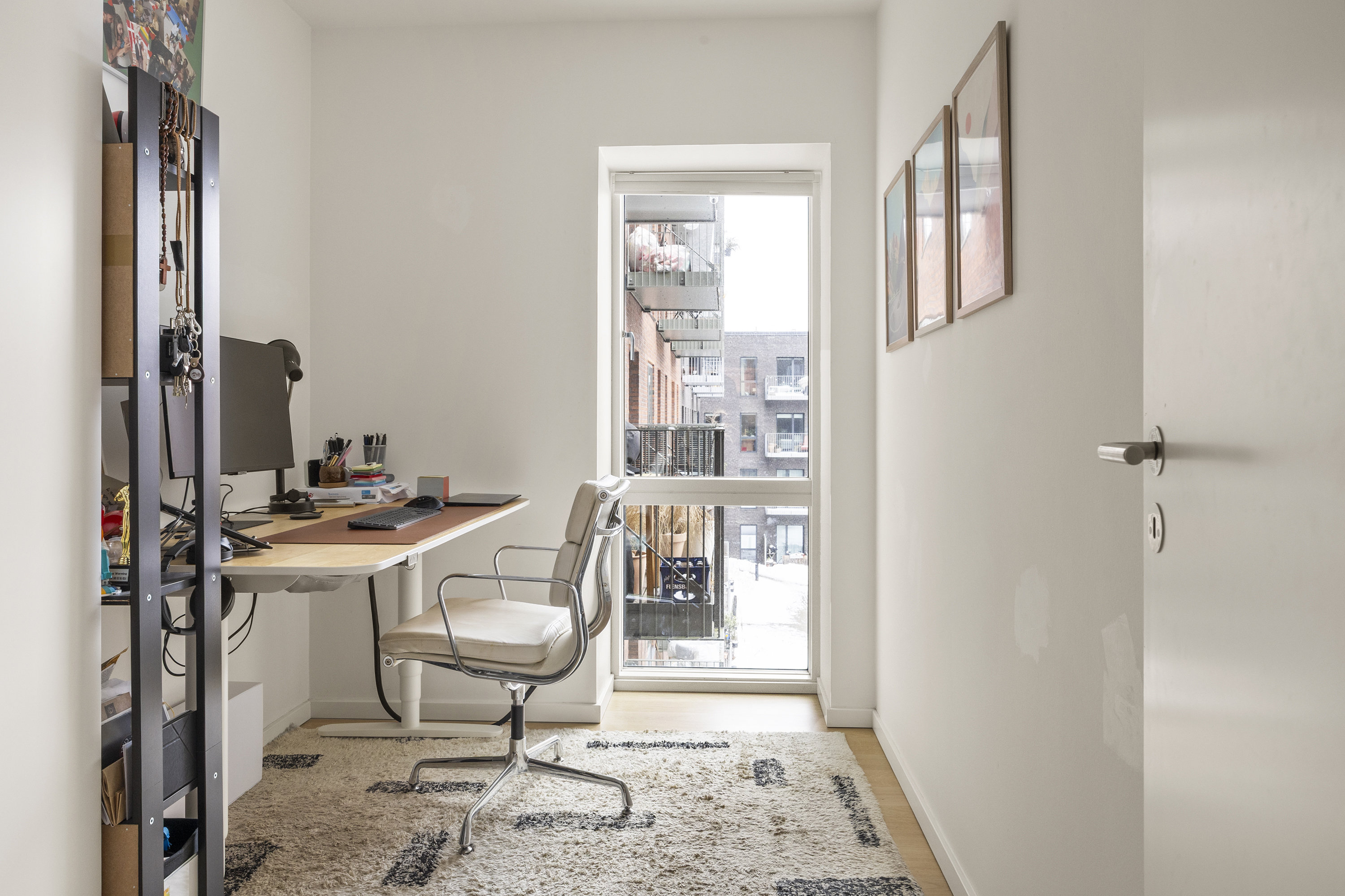 Fremhævet kontor billede i fuldskærmstilstand. Billede af Bag Elefanterne 31, 2. 1., 1799 København V