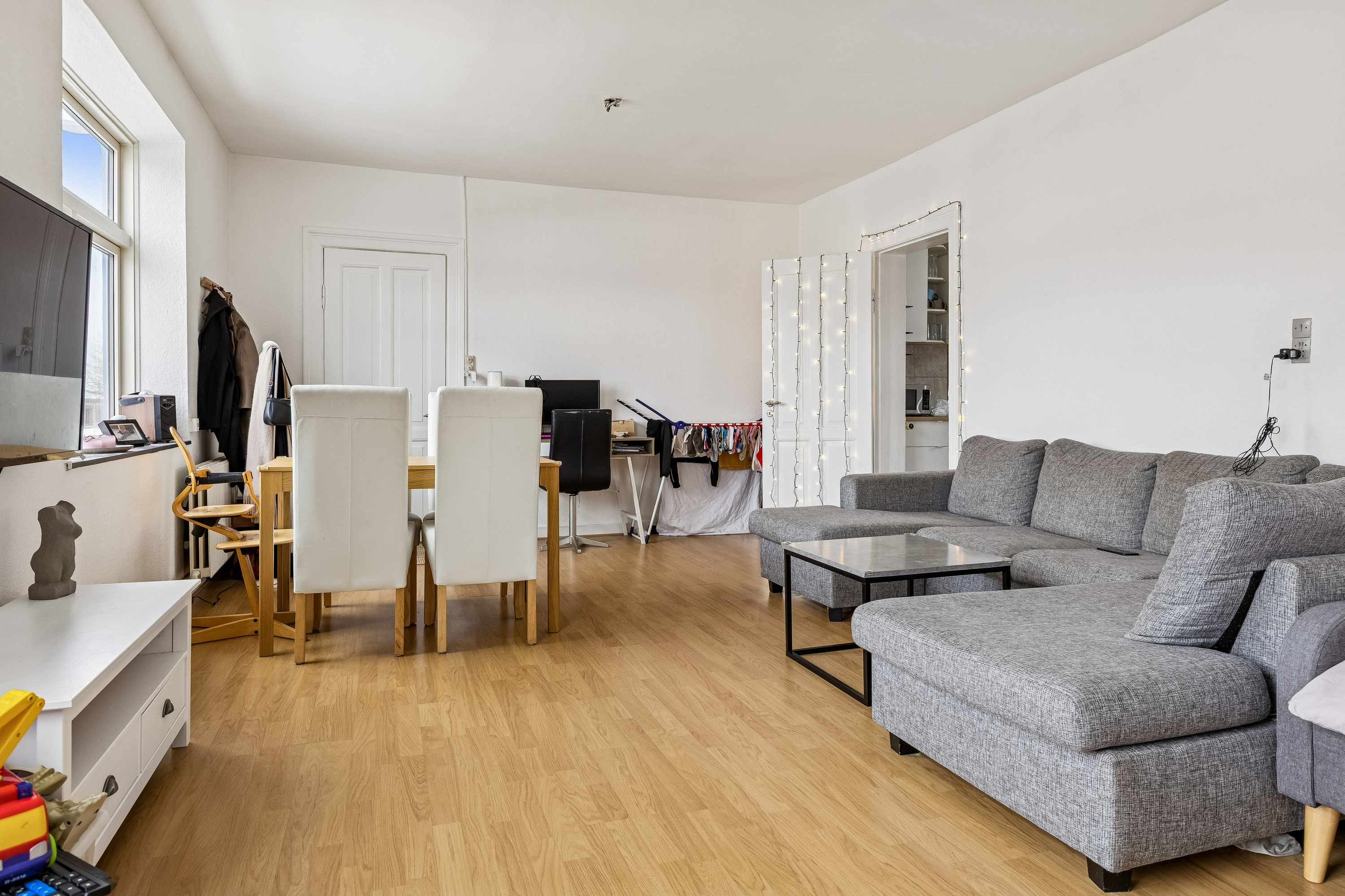 Fremhævet stue billede i fuldskærmstilstand. Billede af Hovedgaden 47, 4520 Svinninge