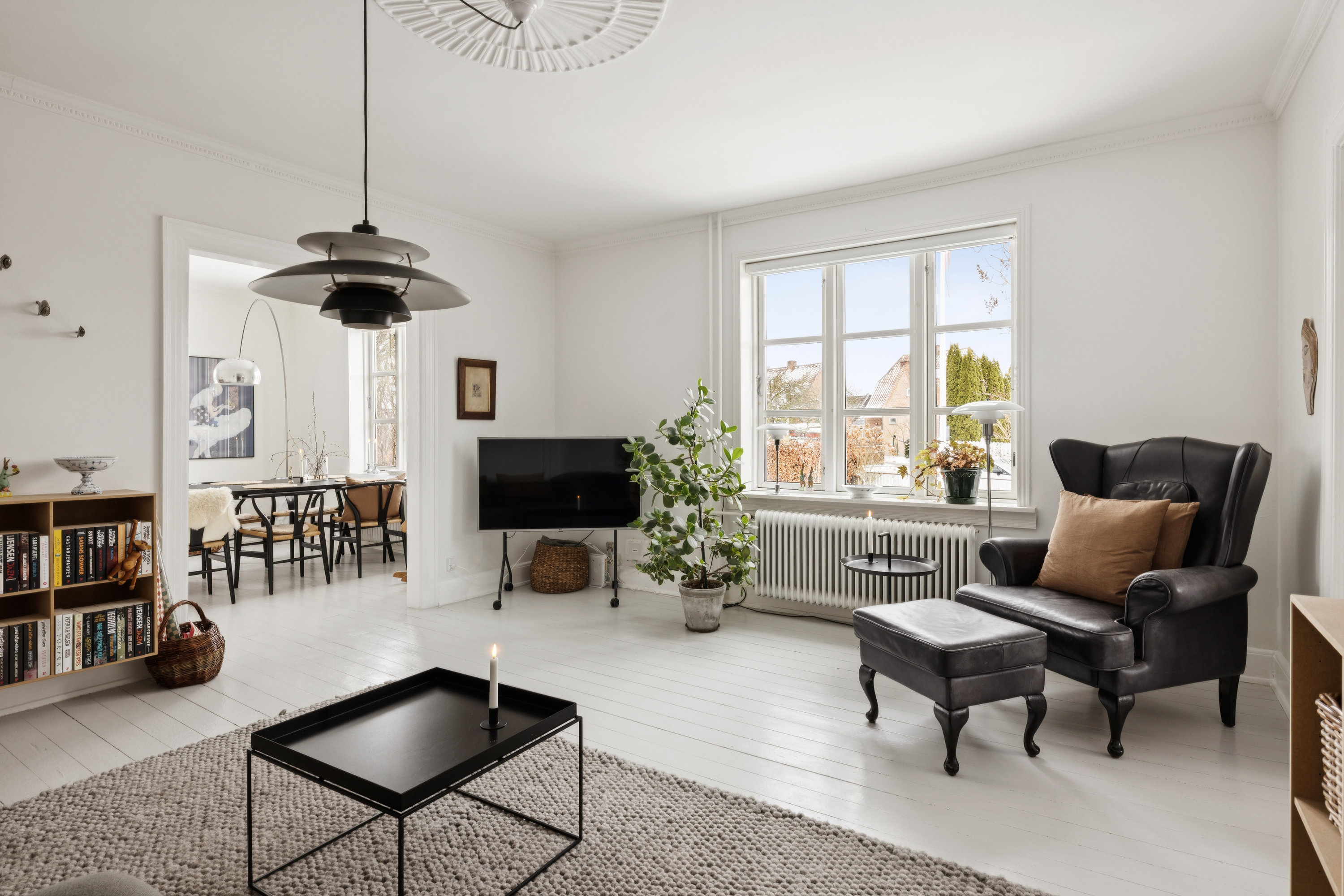 Fremhævet stue billede i fuldskærmstilstand. Billede af Egevej 3, 8800 Viborg