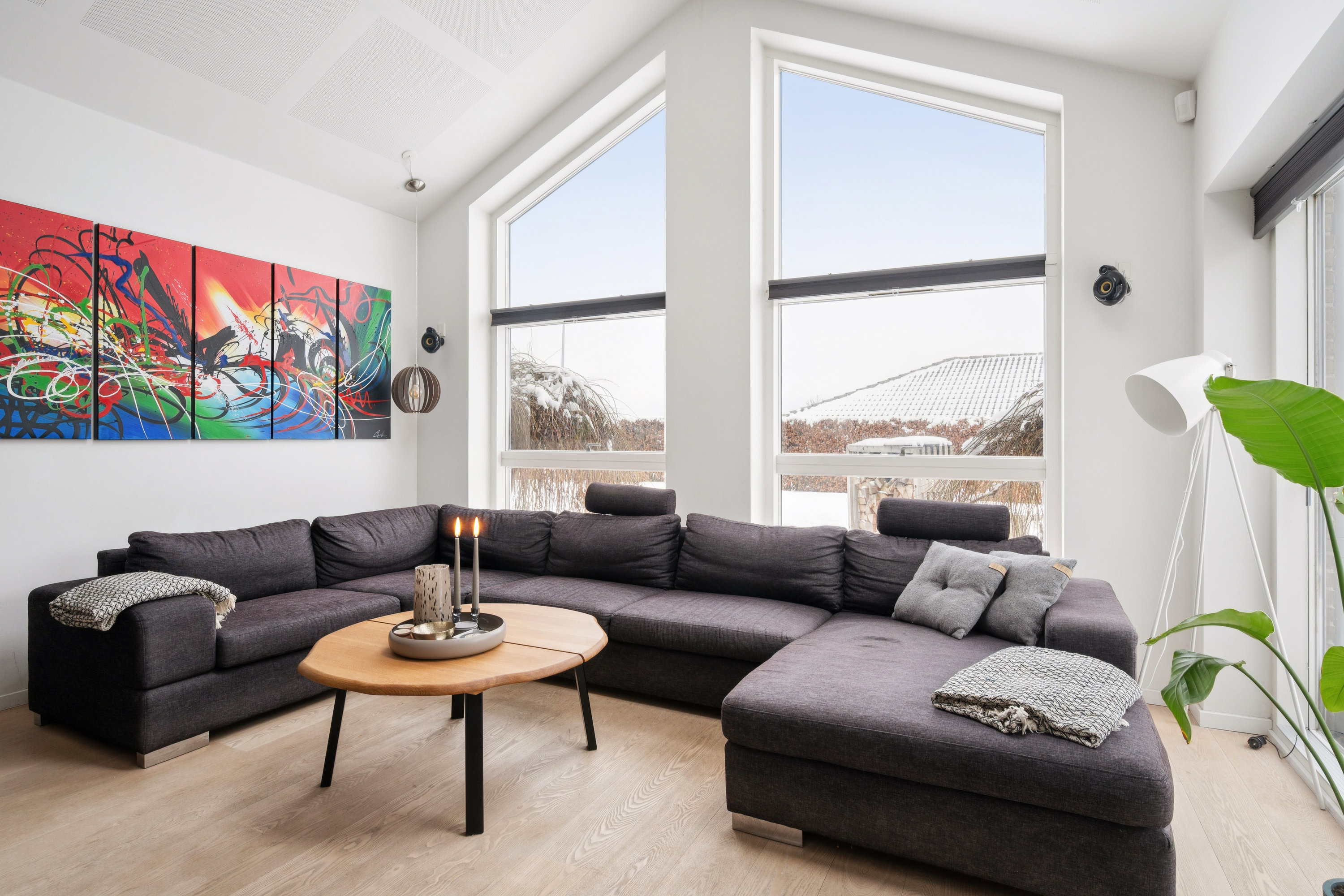 Fremhævet stue billede i fuldskærmstilstand. Billede af Ravskærvej 46, Søften, 8382 Hinnerup