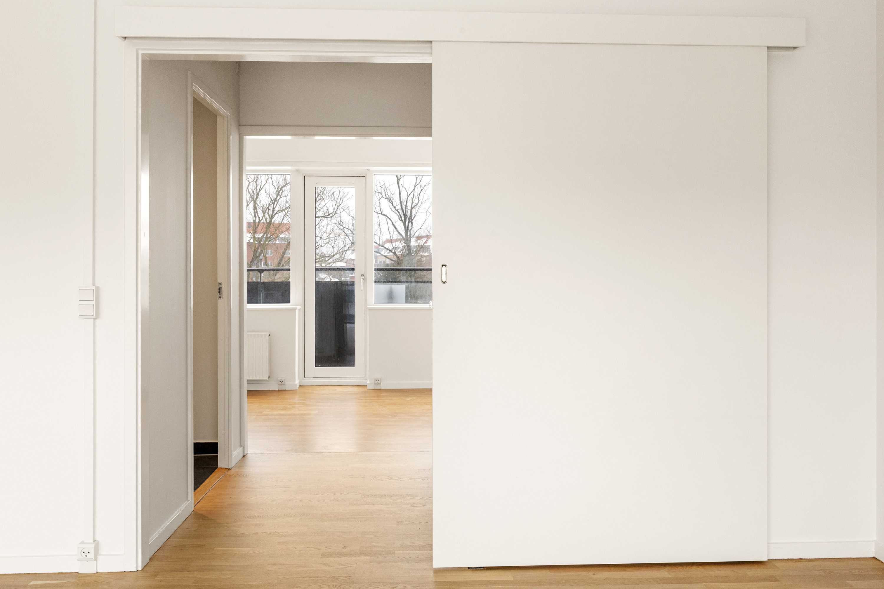 Fremhævet fordelingsgang billede i fuldskærmstilstand. Billede af Gråspurvevej 55, 3. 1., 2400 København NV