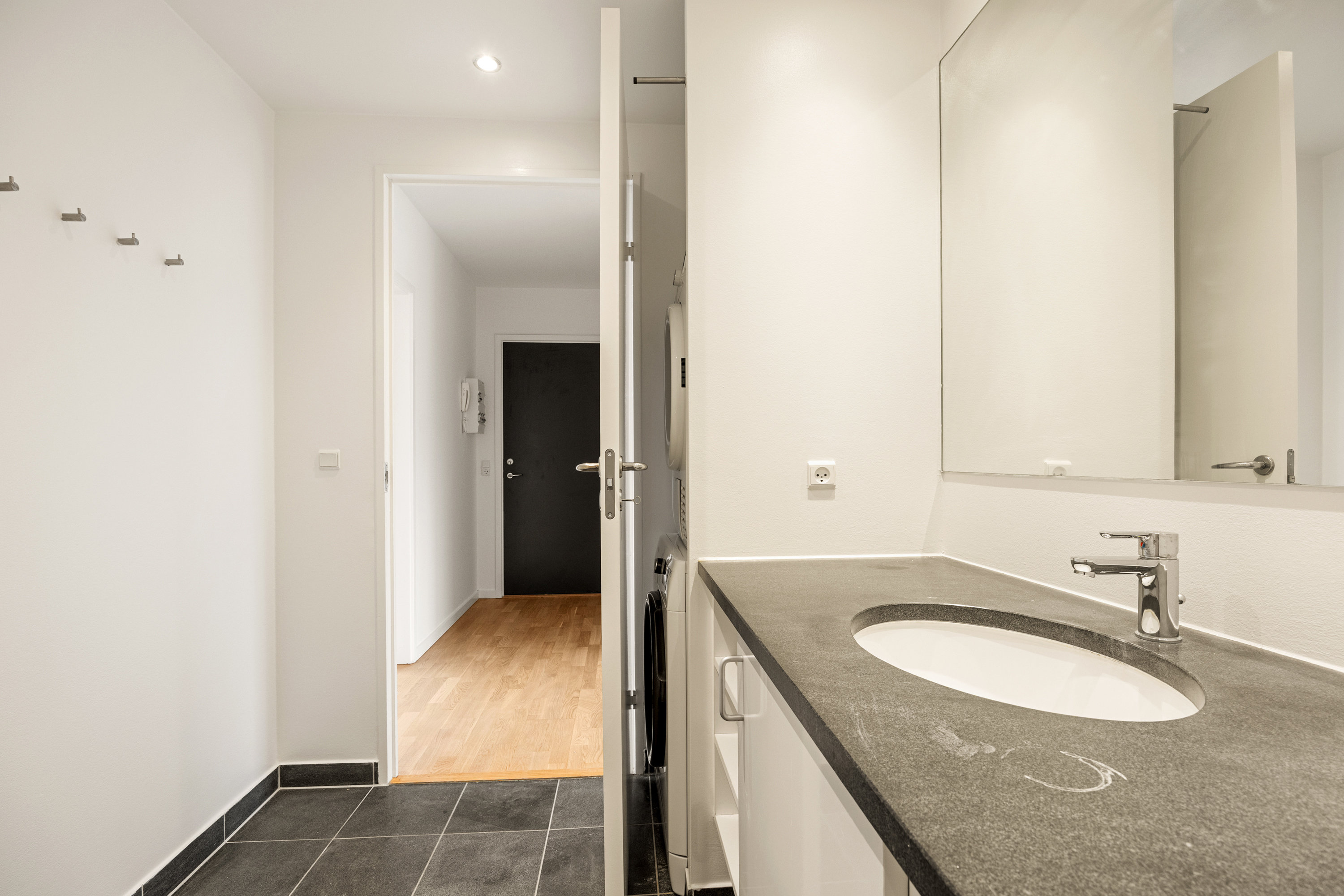 Fremhævet badeværelse billede i fuldskærmstilstand. Billede af Gråspurvevej 55, 3. 1., 2400 København NV