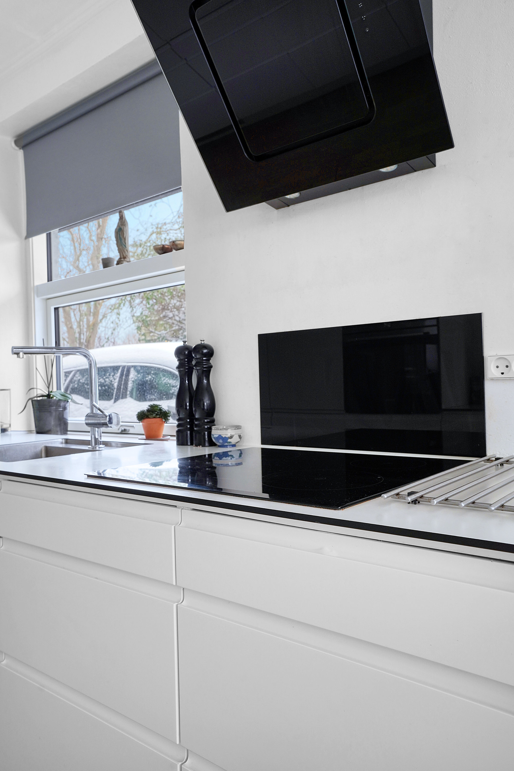 Fremhævet køkken billede i fuldskærmstilstand. Billede af Jernbane Alle 4B, 3050 Humlebæk