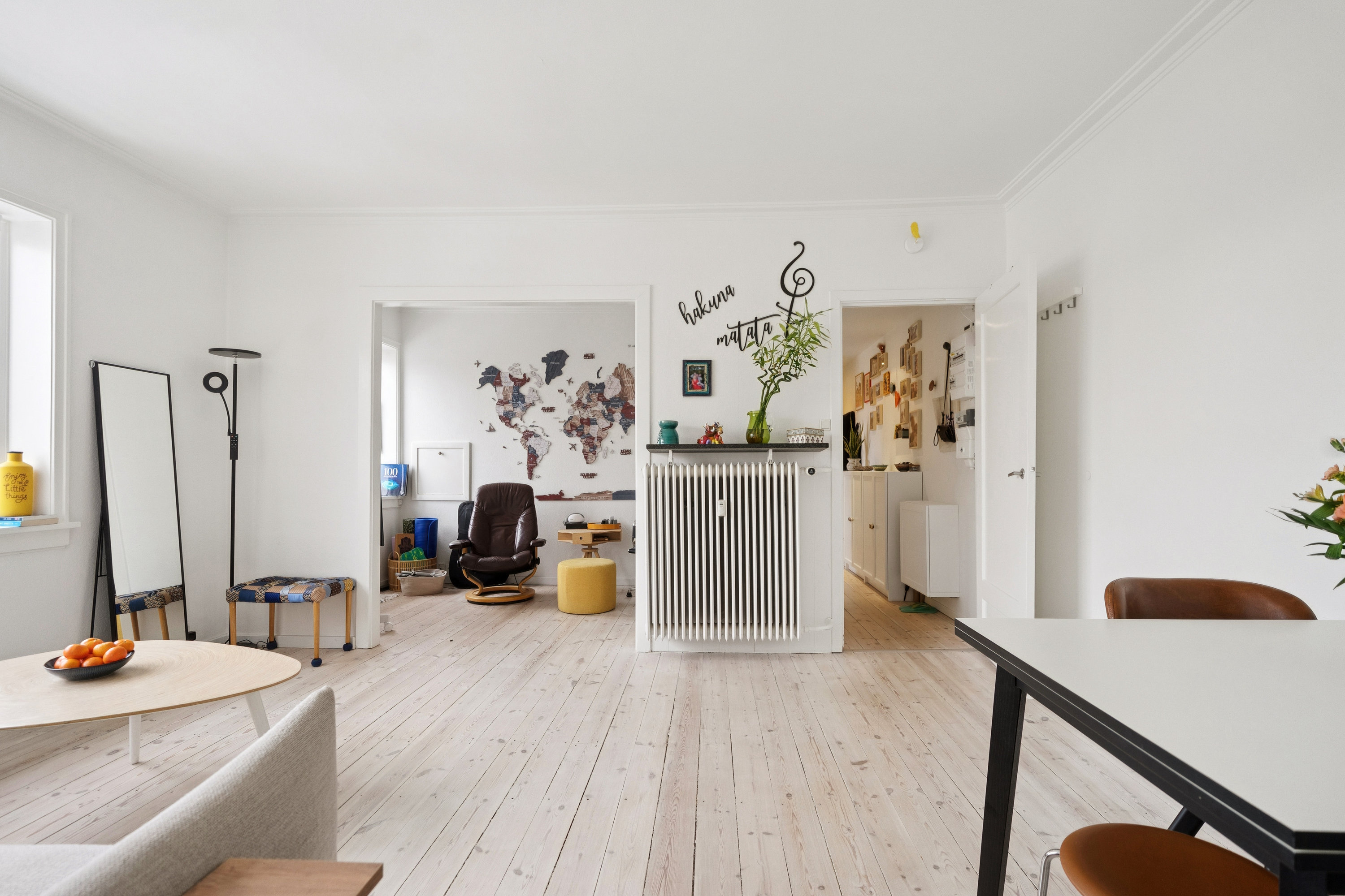 Fremhævet stue billede i fuldskærmstilstand. Billede af Flakholmen 25, 2. 5., 2720 Vanløse