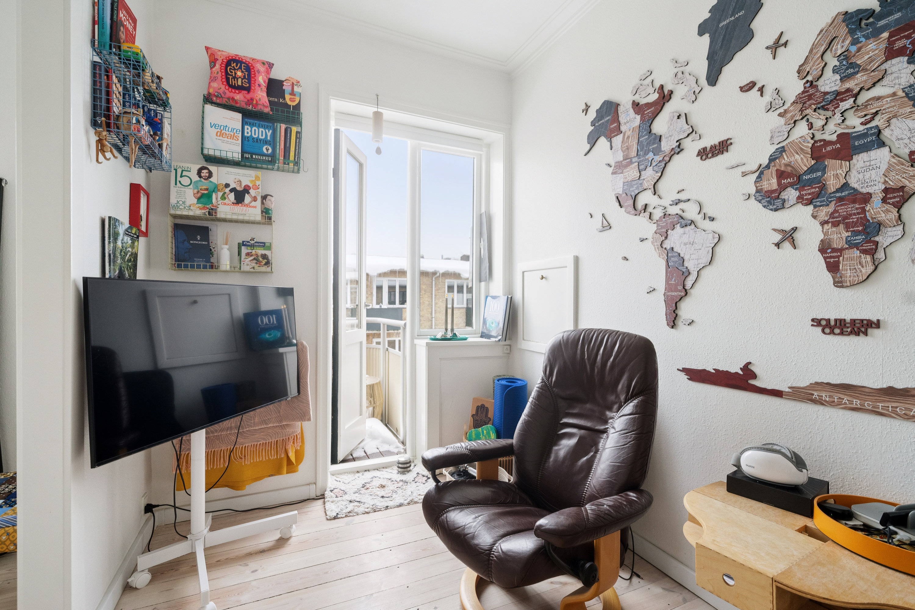 Fremhævet stue billede i fuldskærmstilstand. Billede af Flakholmen 25, 2. 5., 2720 Vanløse