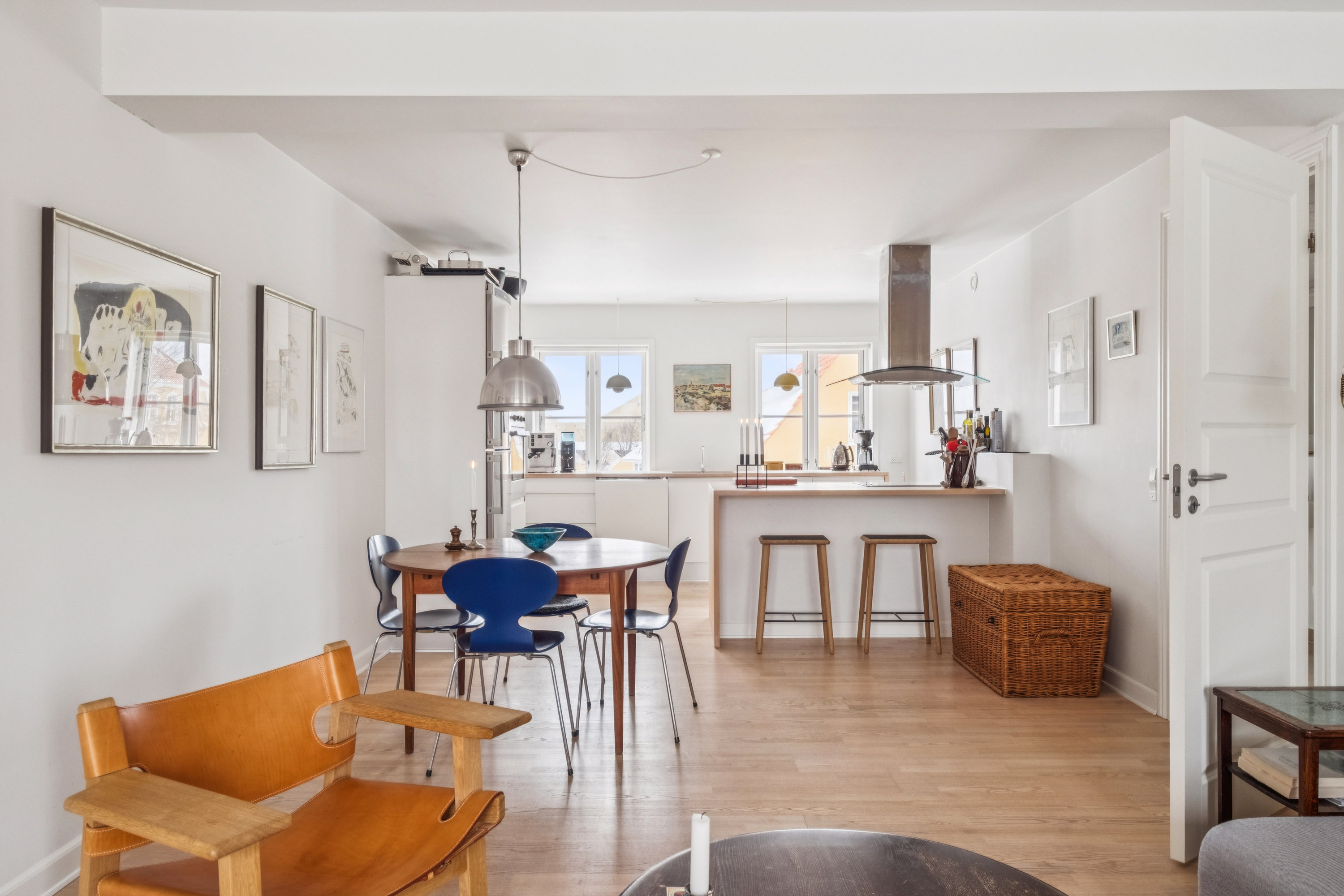 Fremhævet stue billede i fuldskærmstilstand. Billede af Sveavej 2B, 1. th., Midtbyen, 9990 Skagen