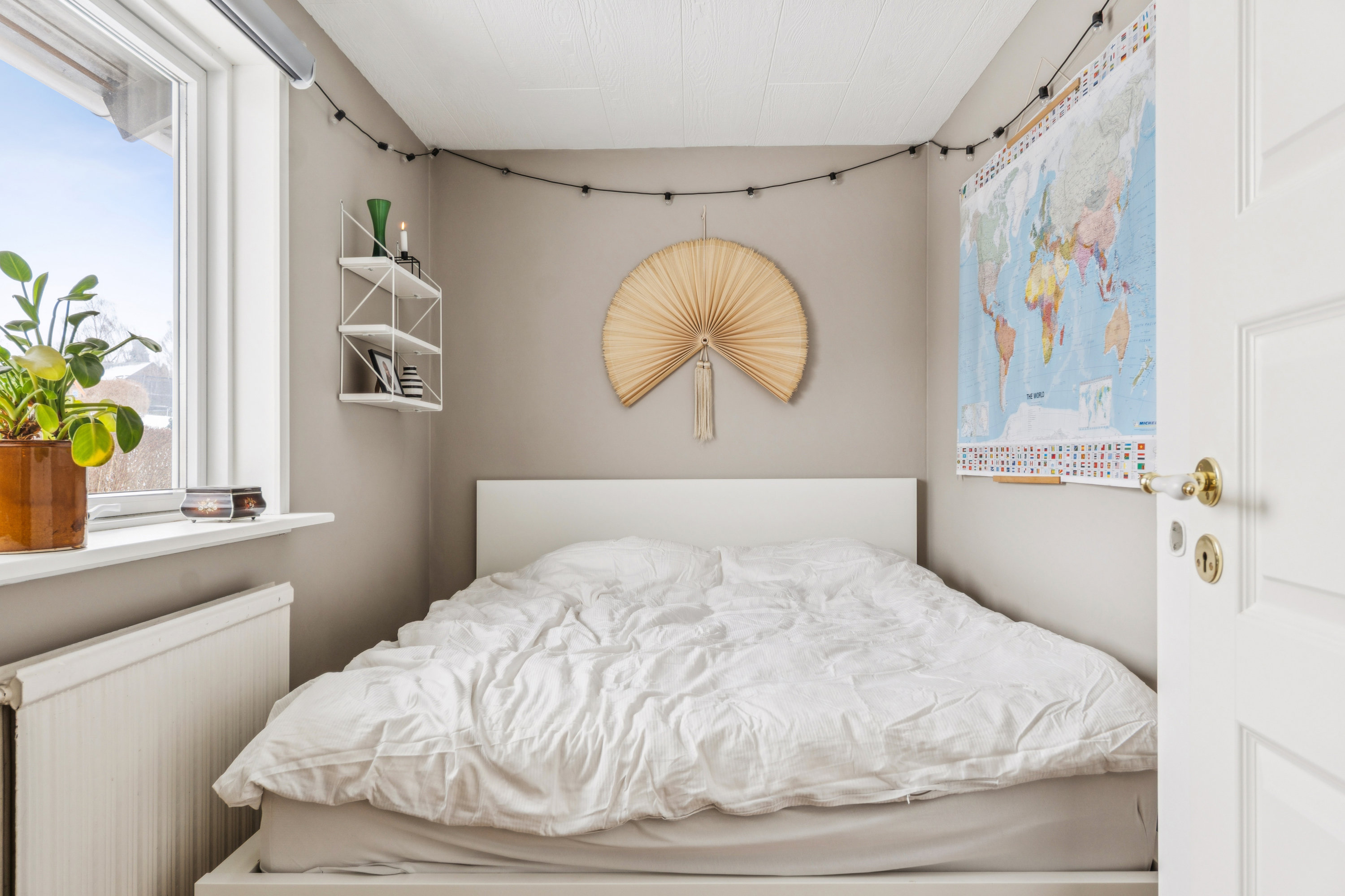 Fremhævet værelse billede i fuldskærmstilstand. Billede af Lærkevej 14, 5560 Aarup