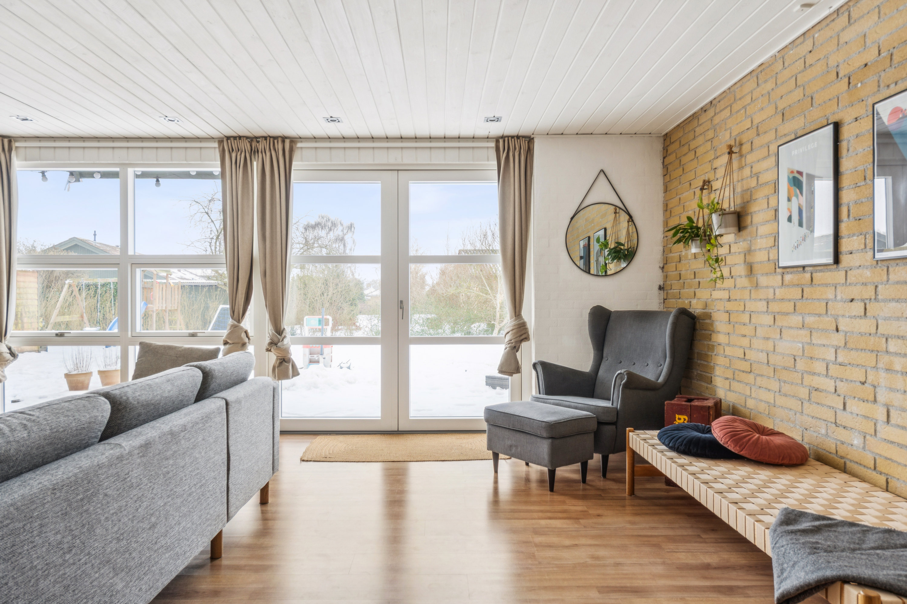 Fremhævet stue billede i fuldskærmstilstand. Billede af Lærkevej 14, 5560 Aarup