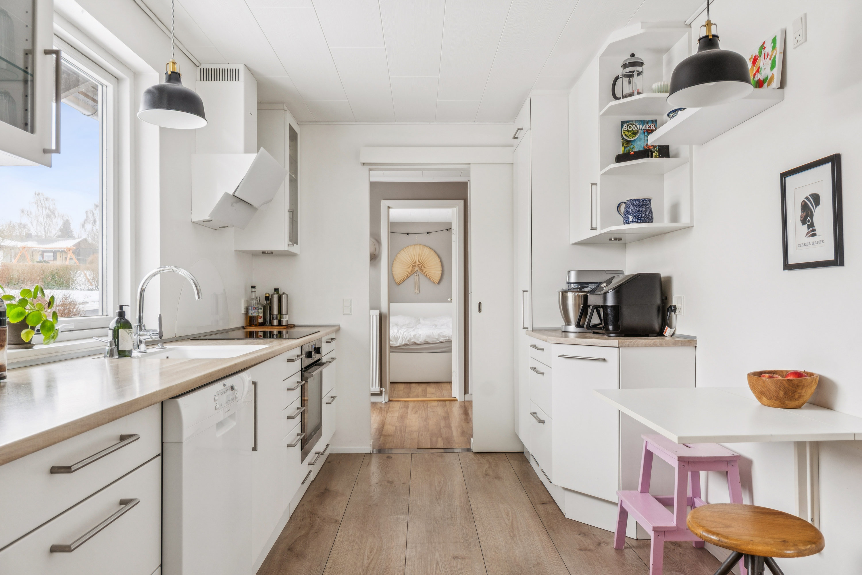 Fremhævet køkken billede i fuldskærmstilstand. Billede af Lærkevej 14, 5560 Aarup