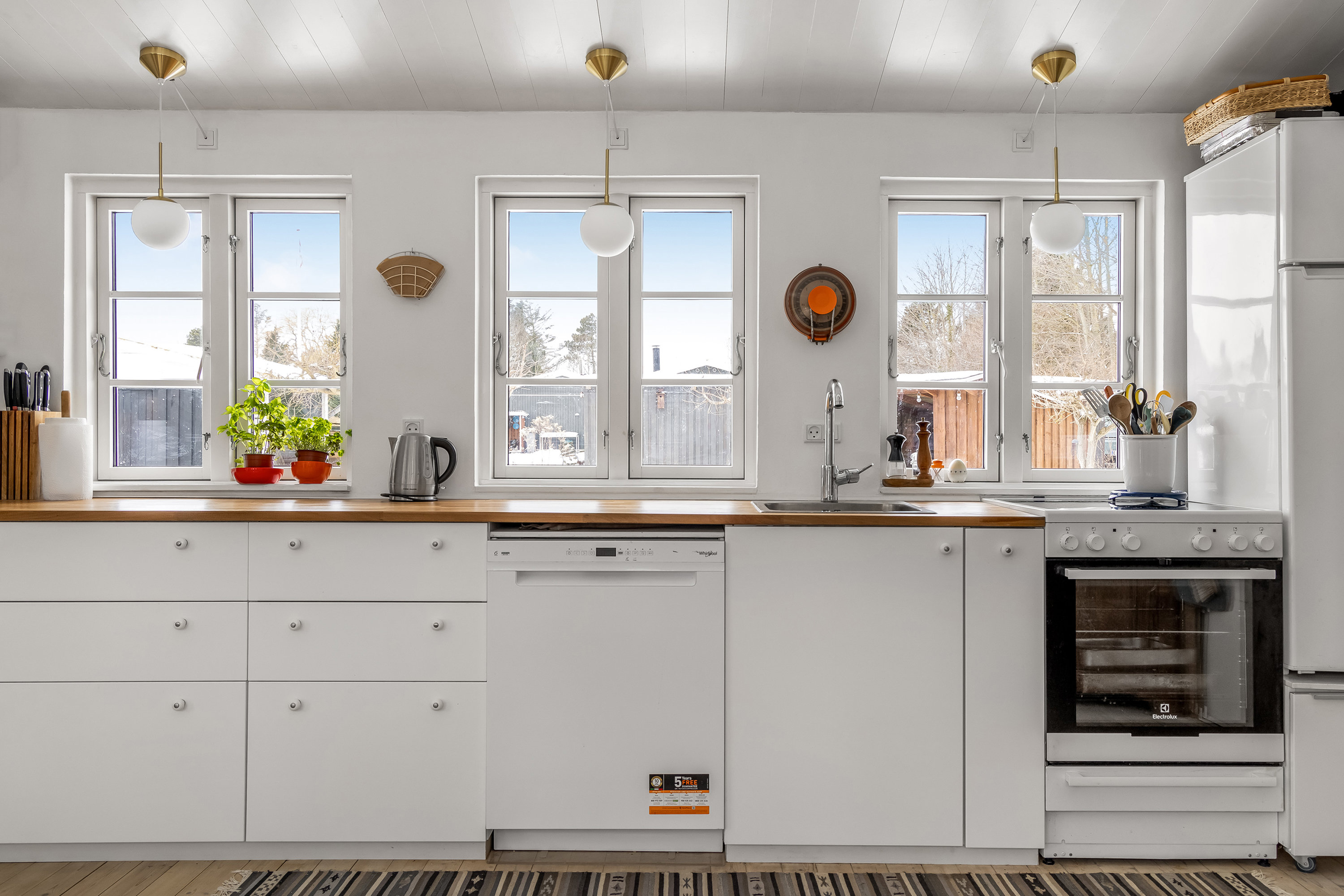 Fremhævet køkken alrum billede i fuldskærmstilstand. Billede af Ellekær 7, Over Draaby Strand, 3630 Jægerspris