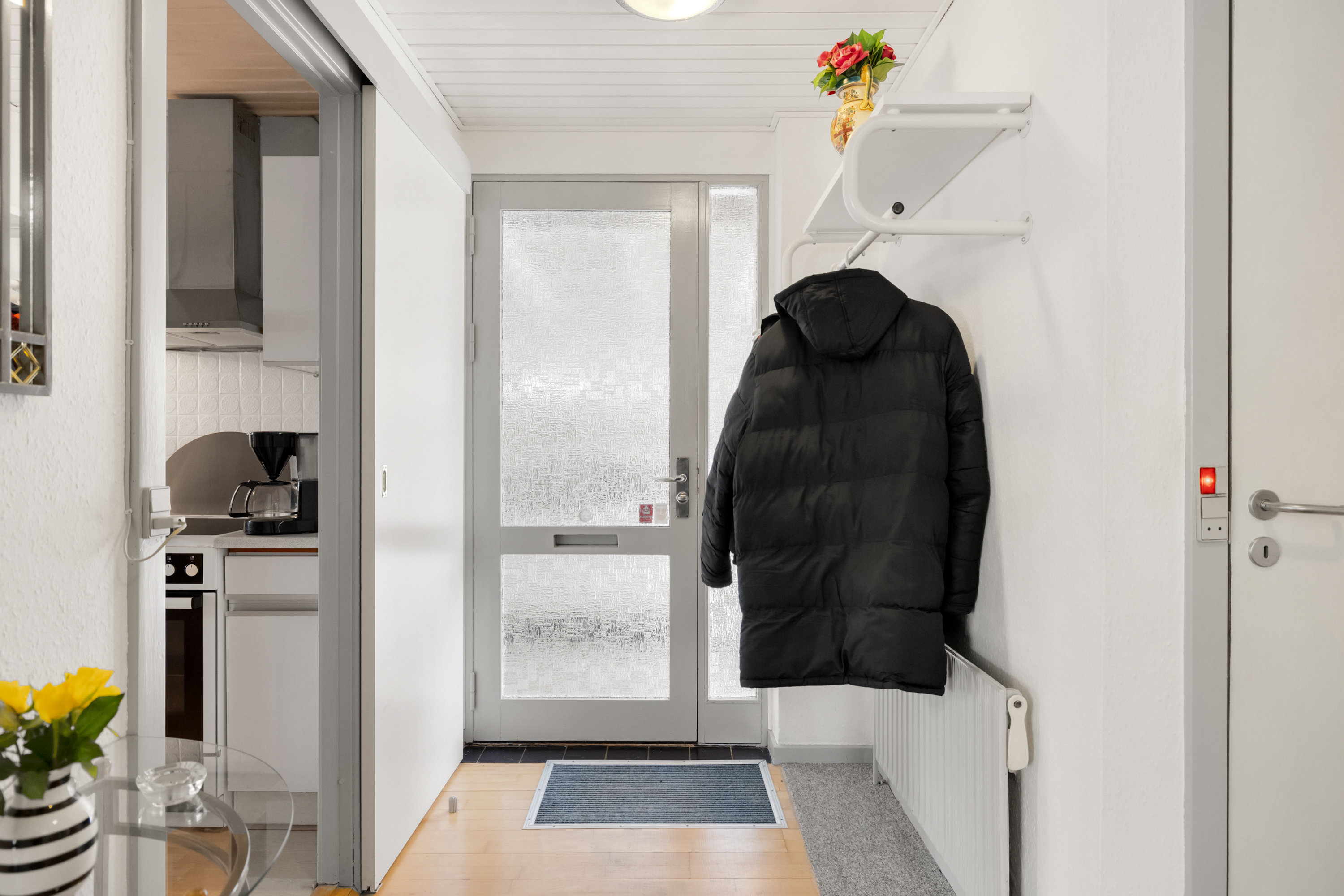 Fremhævet entré billede i fuldskærmstilstand. Billede af Rugbjergvej 45, Stavtrup, 8260 Viby J