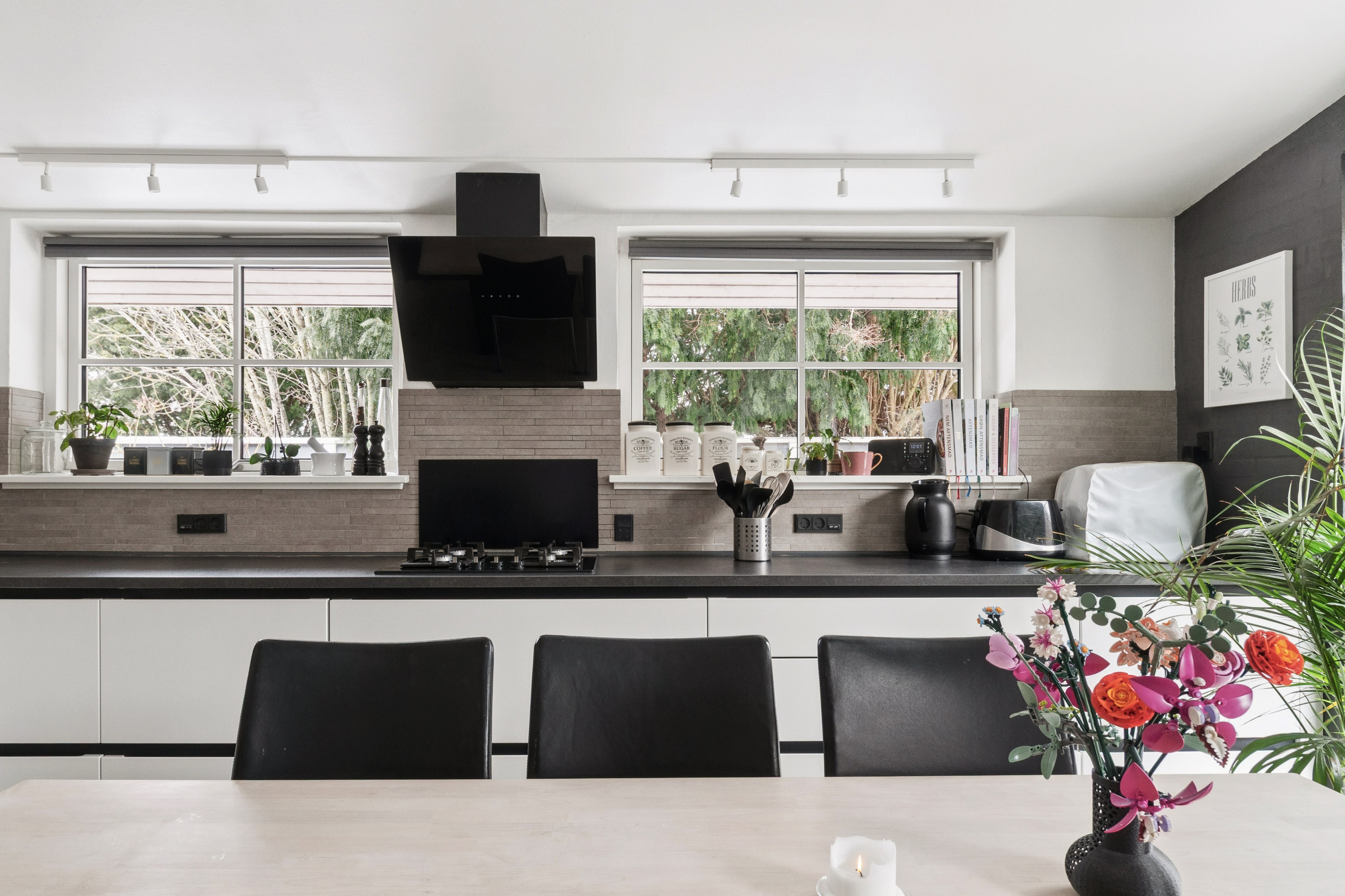 Fremhævet stue billede i fuldskærmstilstand. Billede af Mågevænget 30, 2791 Dragør