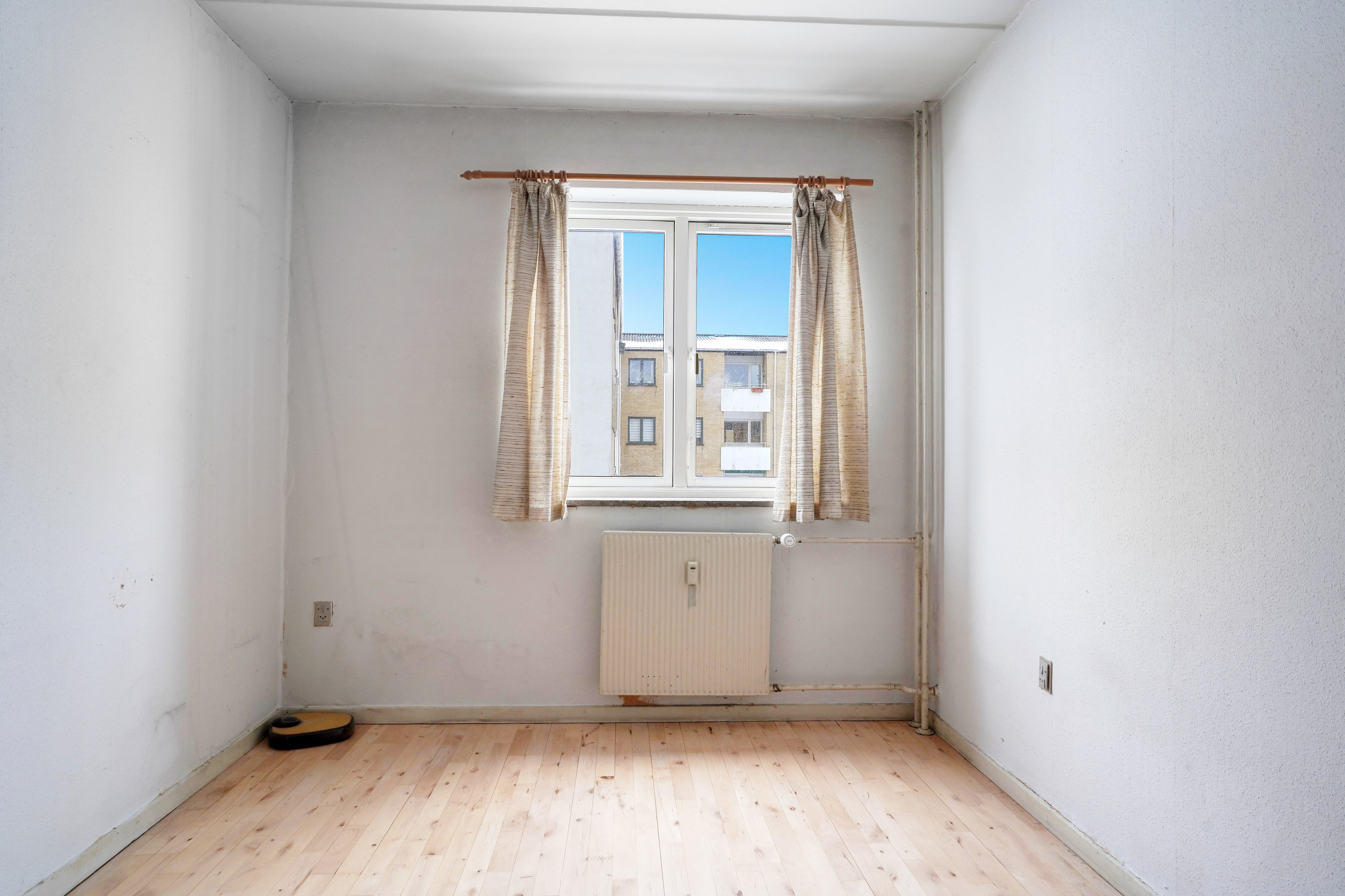 Fremhævet værelse billede i fuldskærmstilstand. Billede af Pilegårdsvej 38, 1. tv., 2860 Søborg