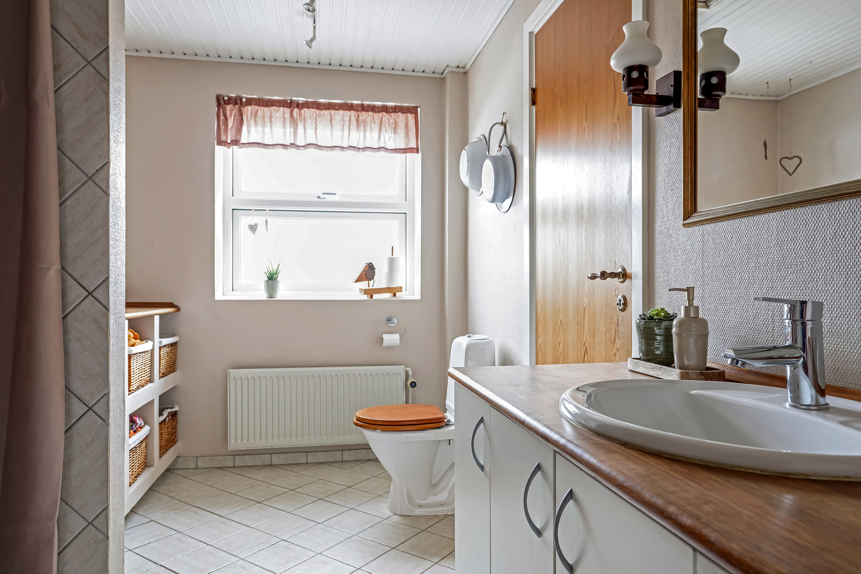 Fremhævet badeværelse billede i fuldskærmstilstand. Billede af Kærbyvej 29, Asperup, 5466 Asperup