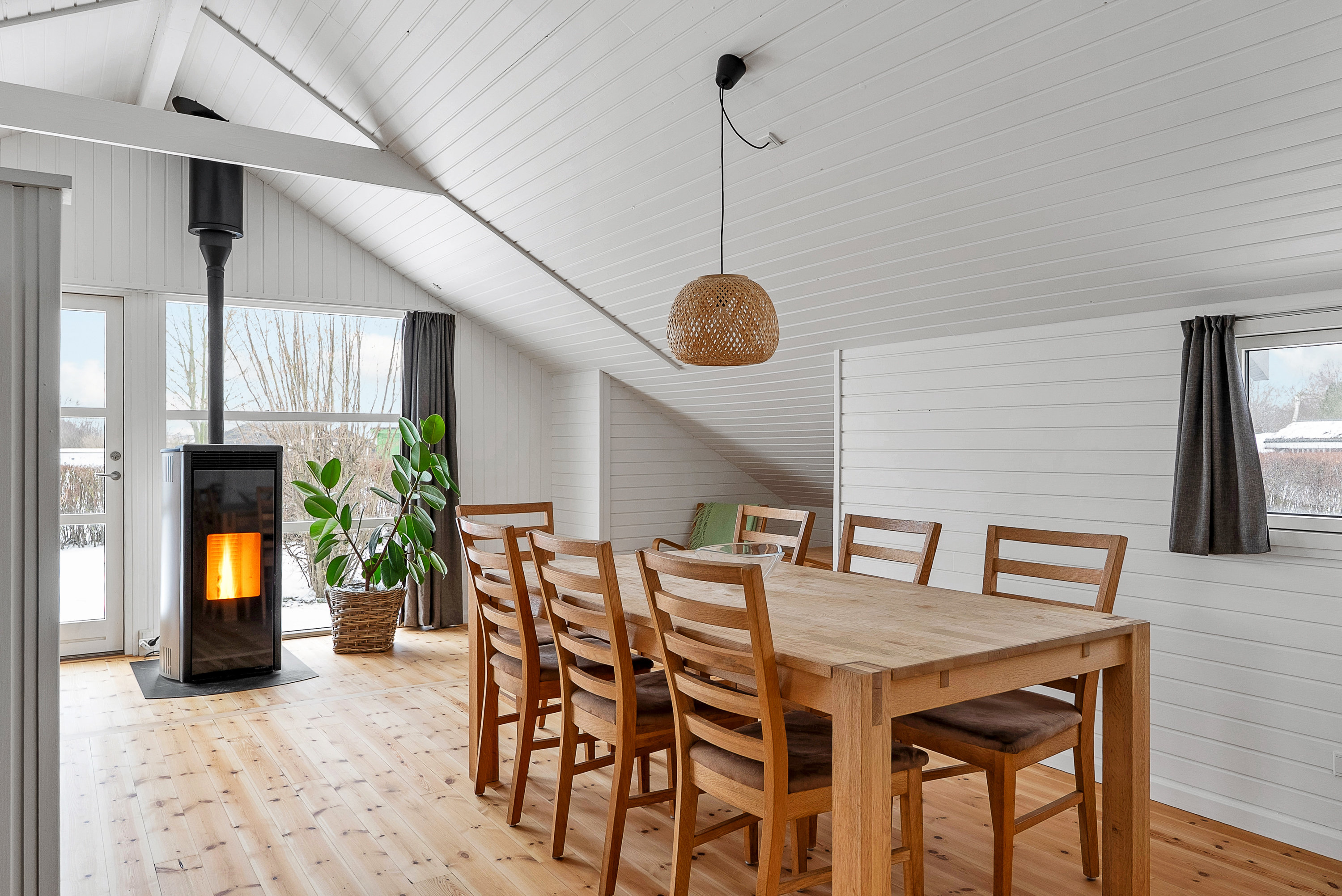 Fremhævet stue billede i fuldskærmstilstand. Billede af Østparken 29, Hasmark Strand, 5450 Otterup