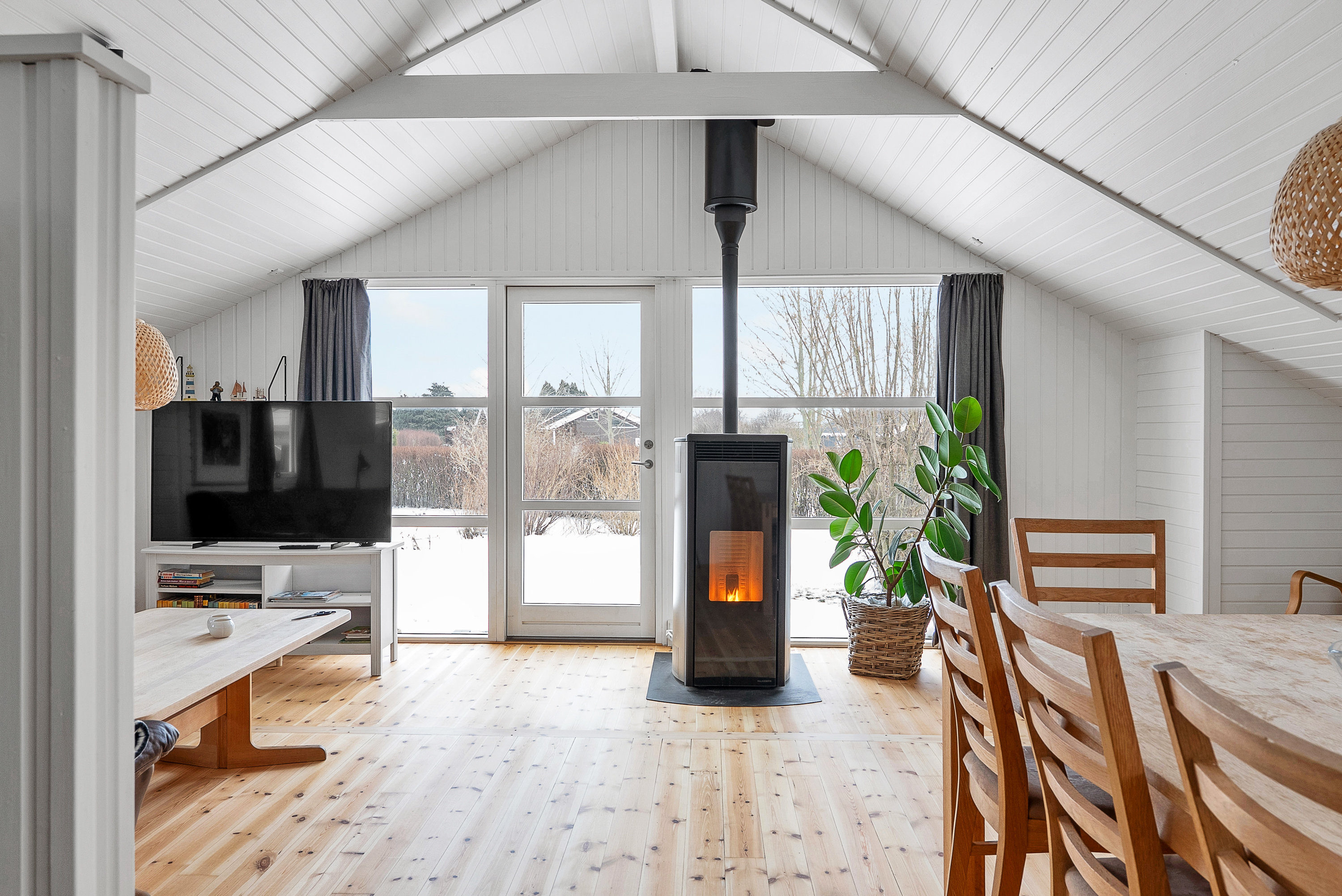 Fremhævet stue billede i fuldskærmstilstand. Billede af Østparken 29, Hasmark Strand, 5450 Otterup