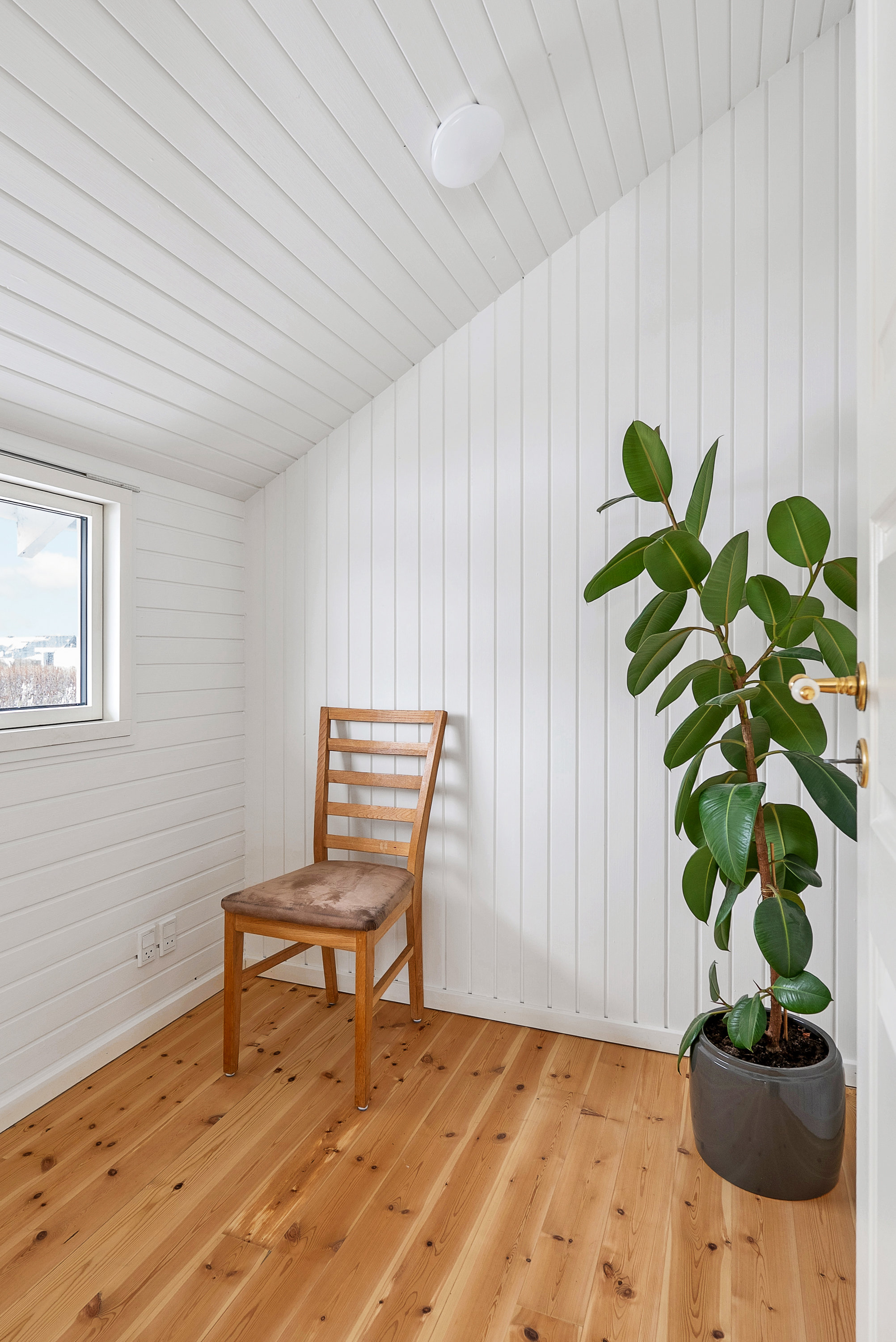 Fremhævet andet billede i fuldskærmstilstand. Billede af Østparken 29, Hasmark Strand, 5450 Otterup