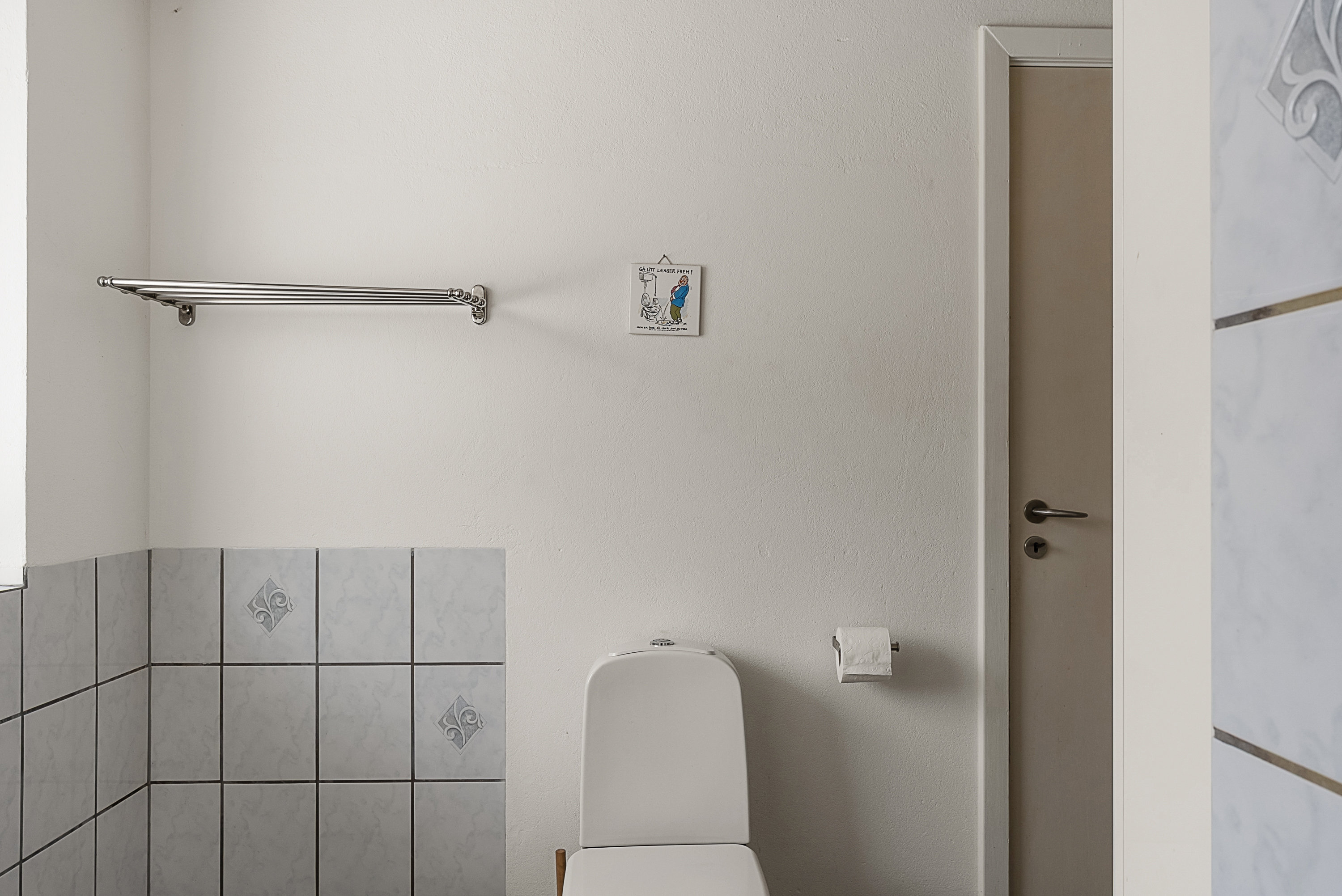 Fremhævet toilet billede i fuldskærmstilstand. Billede af Vinkelvej 8, Brobyværk, 5672 Broby