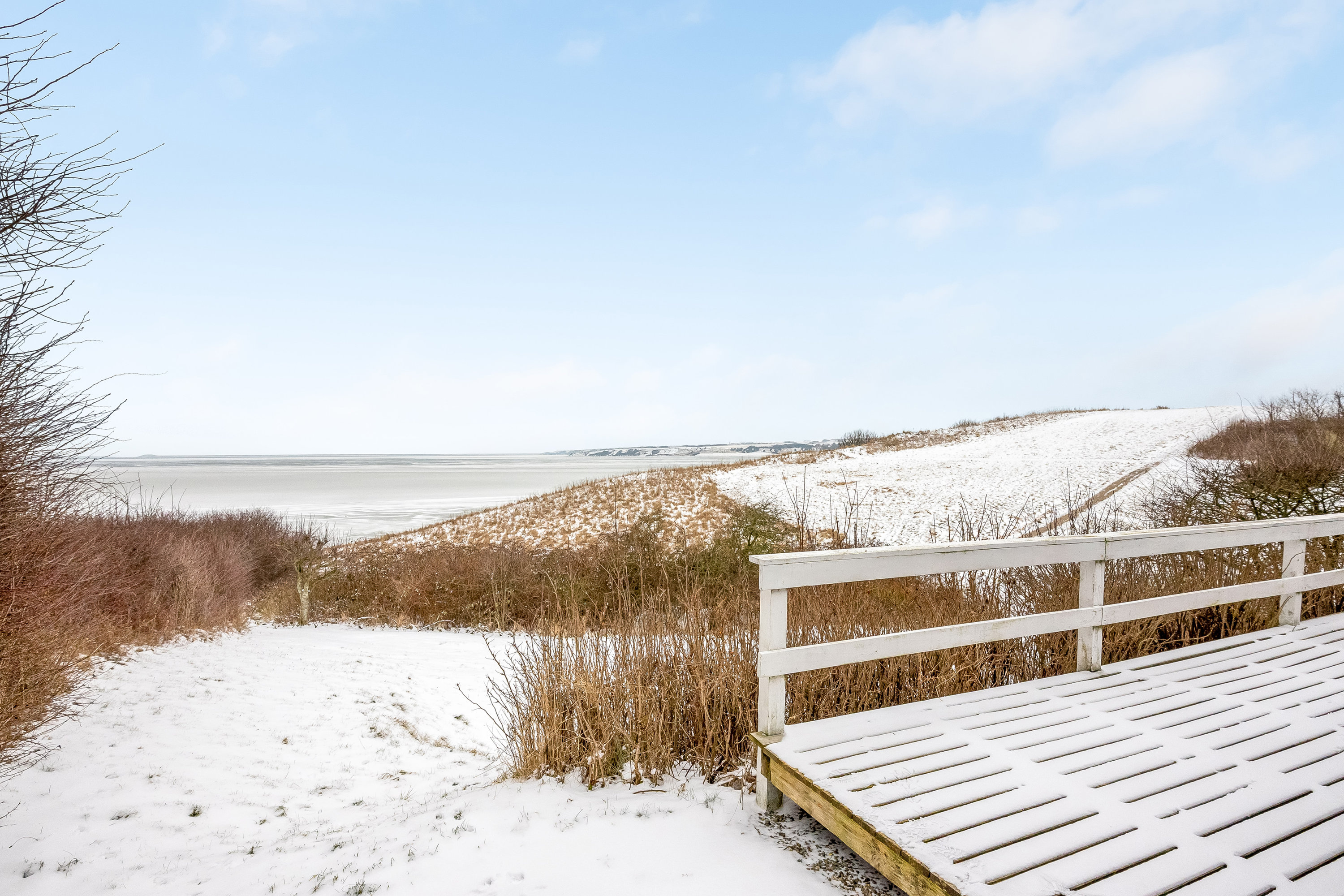Fremhævet terrasse billede i fuldskærmstilstand. Billede af Violvej 98, Tørring, 7620 Lemvig
