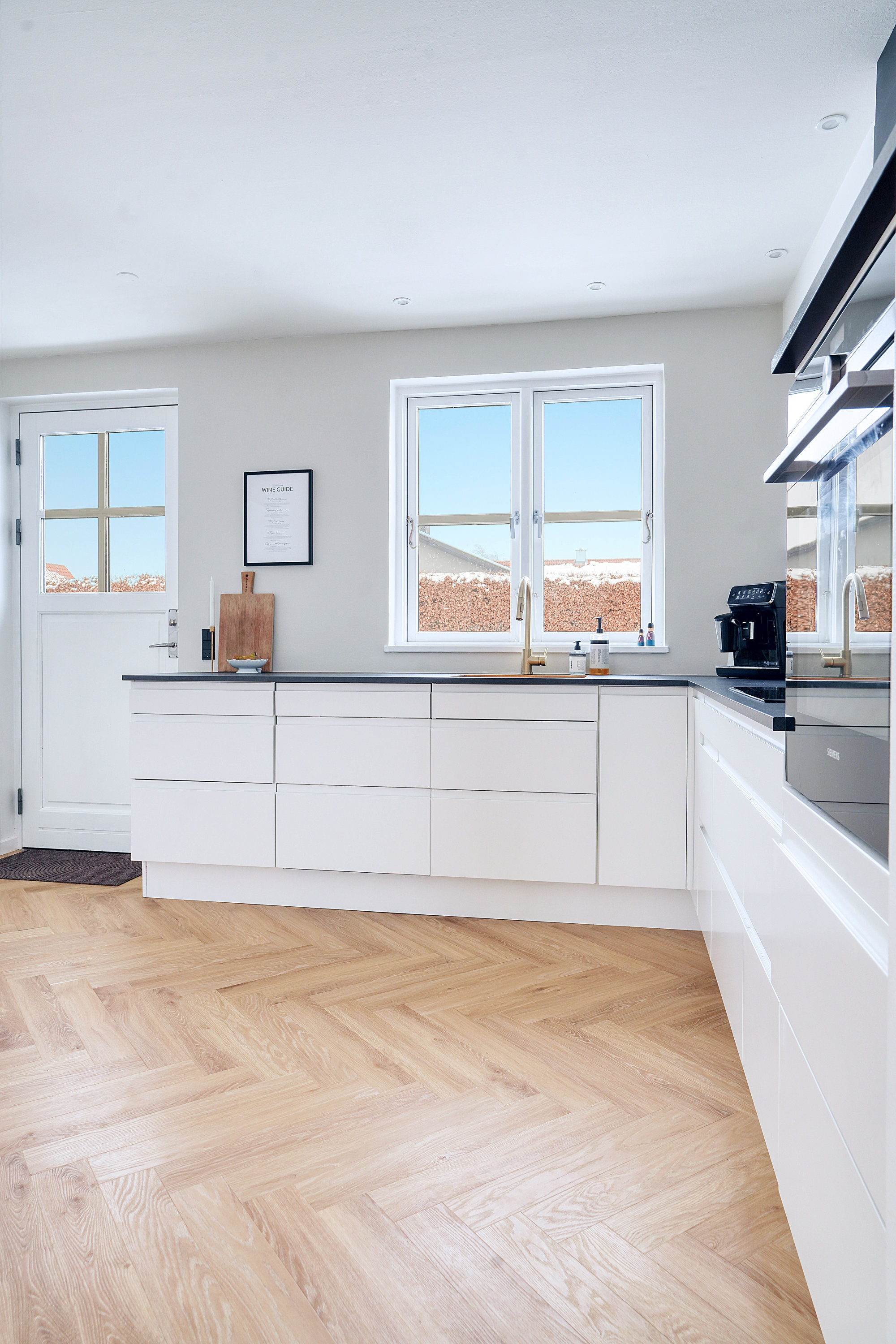 Fremhævet køkken billede i fuldskærmstilstand. Billede af Gammelbrovej 12, 4300 Holbæk