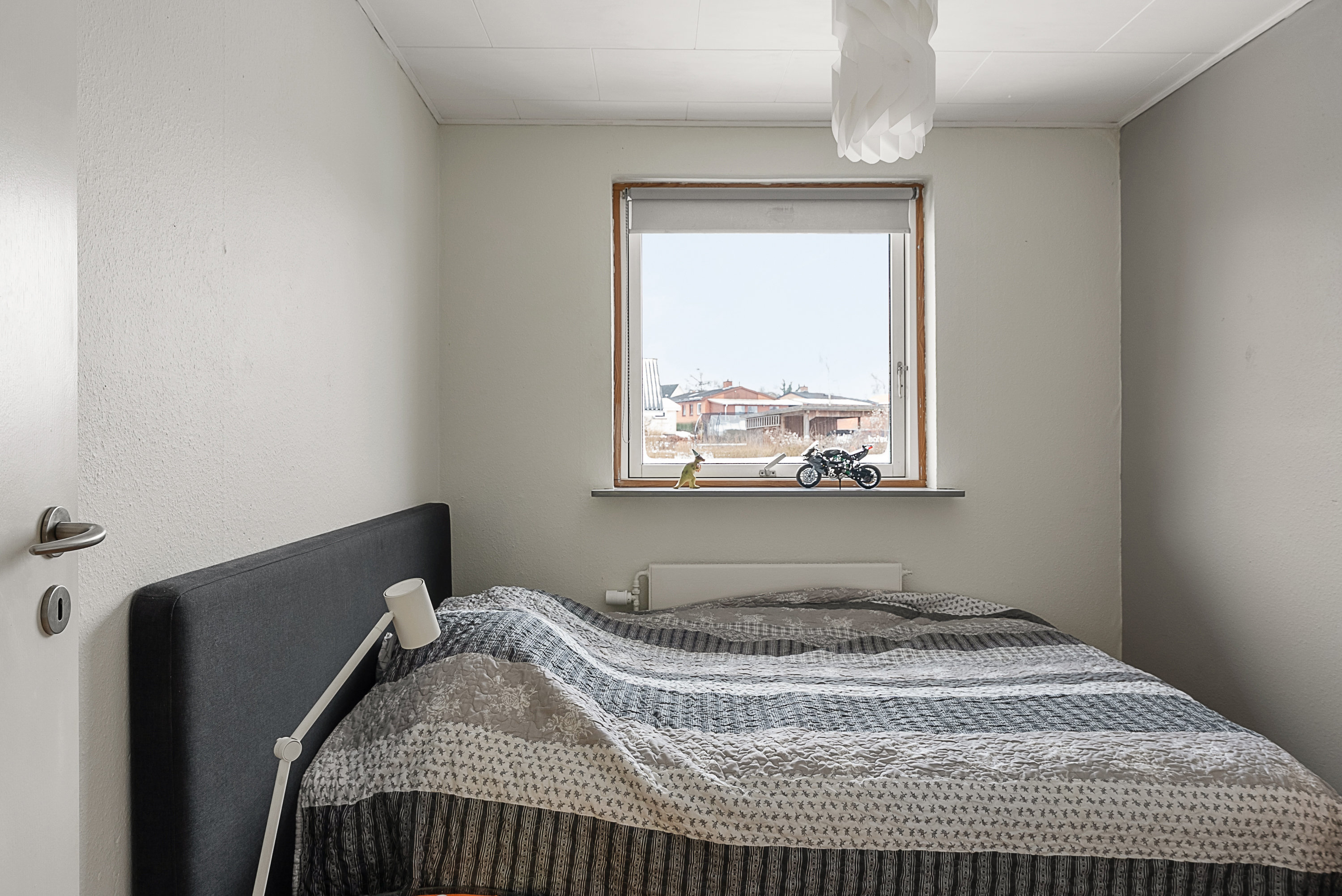 Fremhævet soveværelse billede i fuldskærmstilstand. Billede af Vinkelvej 8, Brobyværk, 5672 Broby