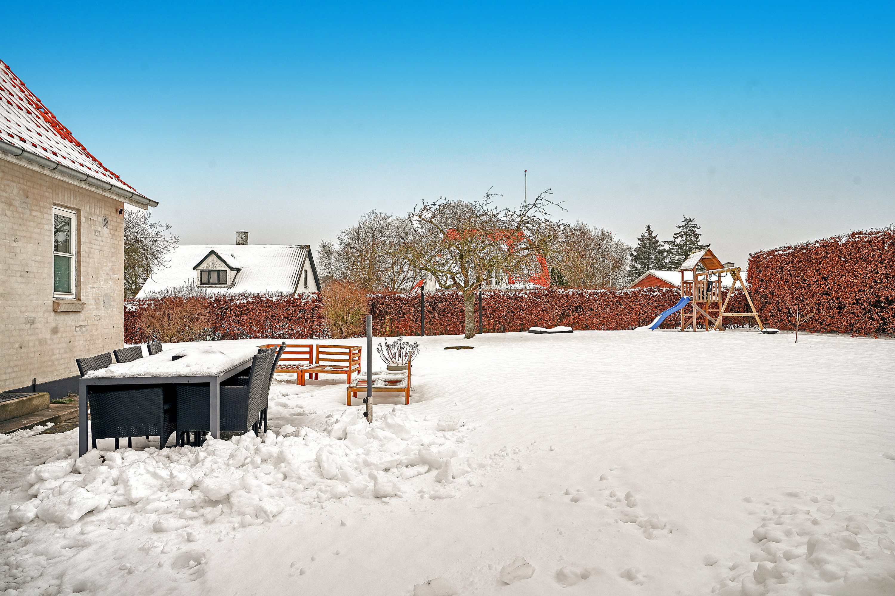 Fremhævet terrasse billede i fuldskærmstilstand. Billede af Gammelbrovej 12, 4300 Holbæk