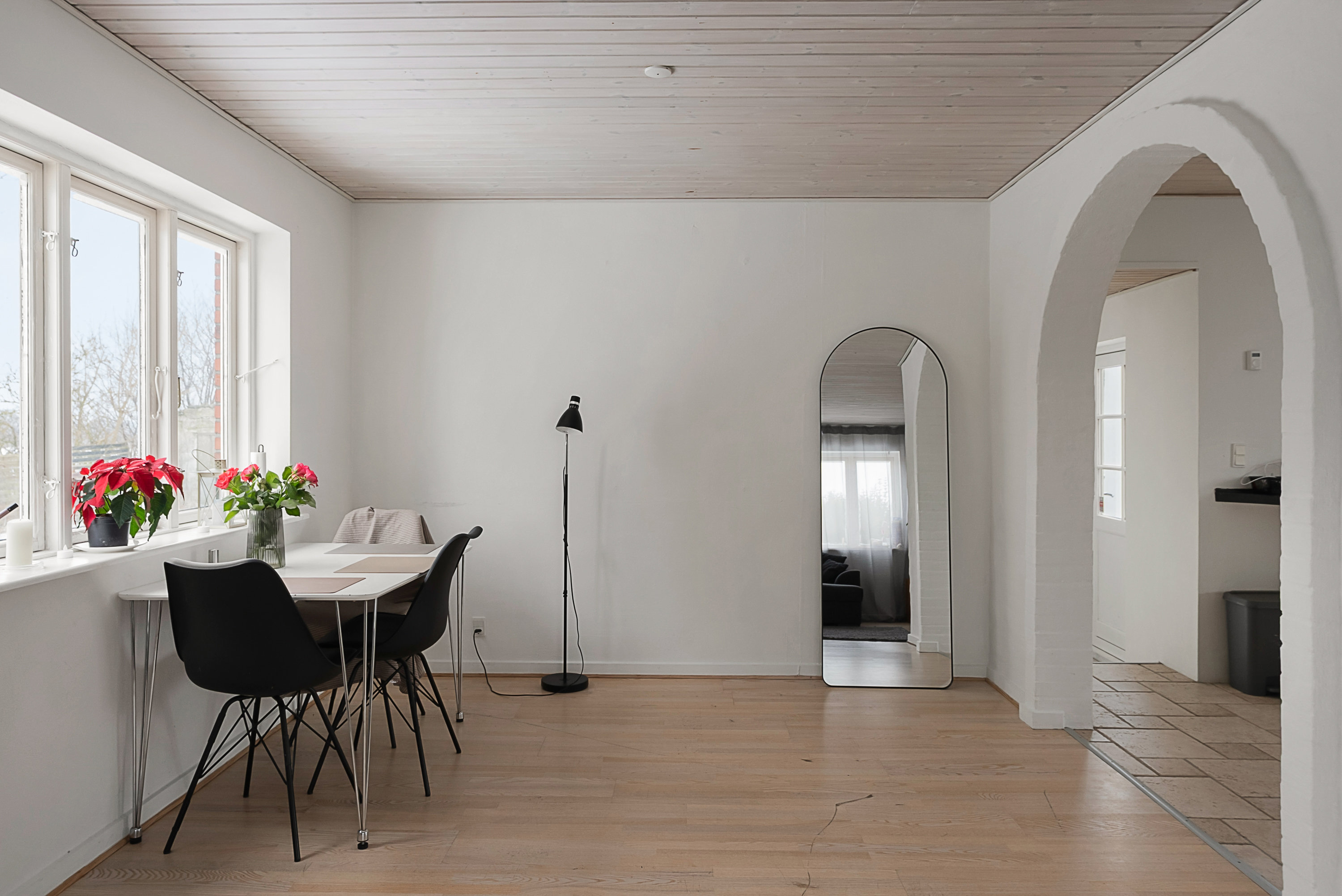 Fremhævet stue billede i fuldskærmstilstand. Billede af Ny Vestergade 46, Vejle, 5672 Broby