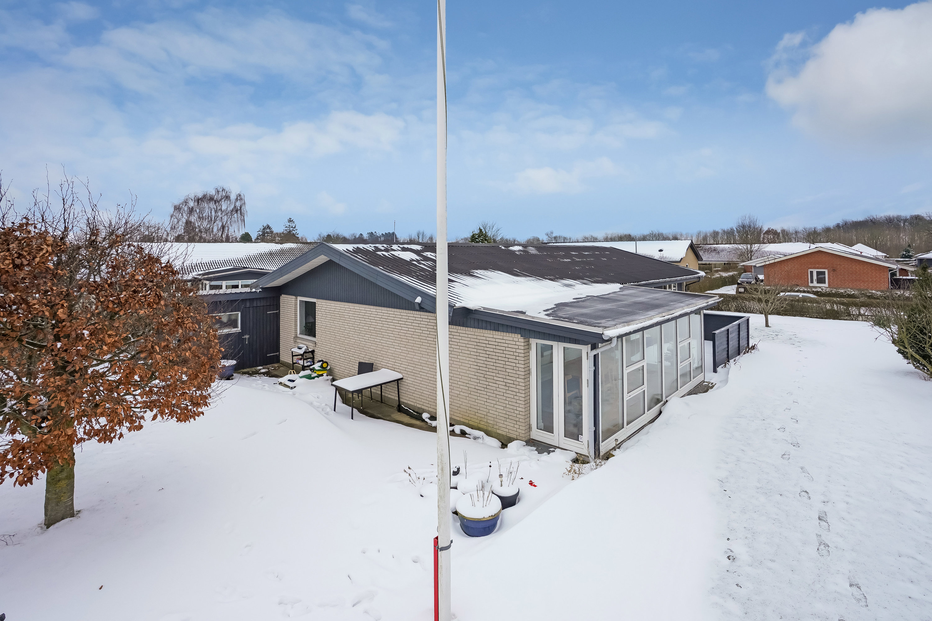 Fremhævet ejendommen billede i fuldskærmstilstand. Billede af Åparken 11, 7171 Uldum