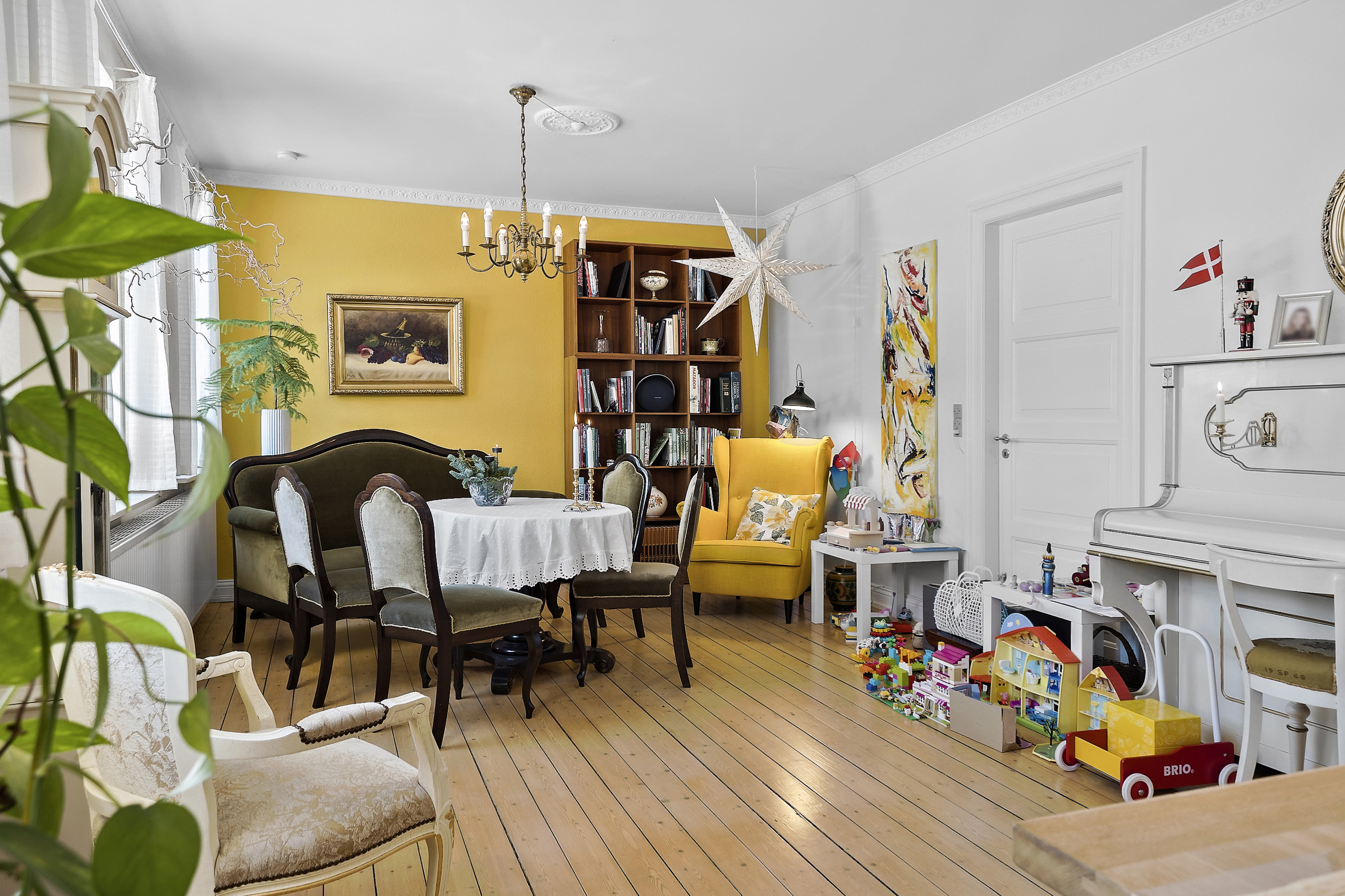 Fremhævet stue billede i fuldskærmstilstand. Billede af Veggerbyvej 116, Veggerby, 9240 Nibe