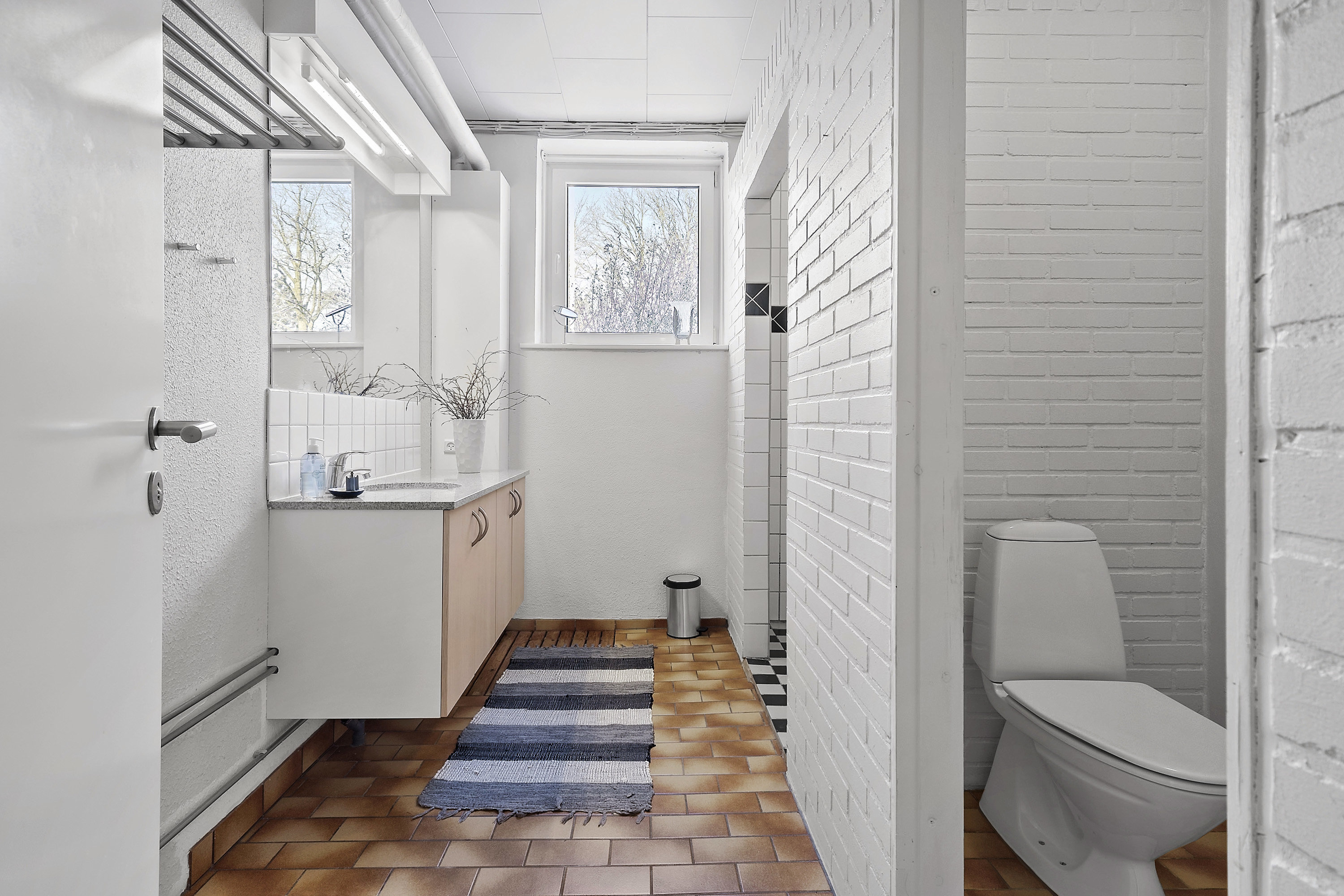 Fremhævet badeværelse billede i fuldskærmstilstand. Billede af Veggerbyvej 116, Veggerby, 9240 Nibe