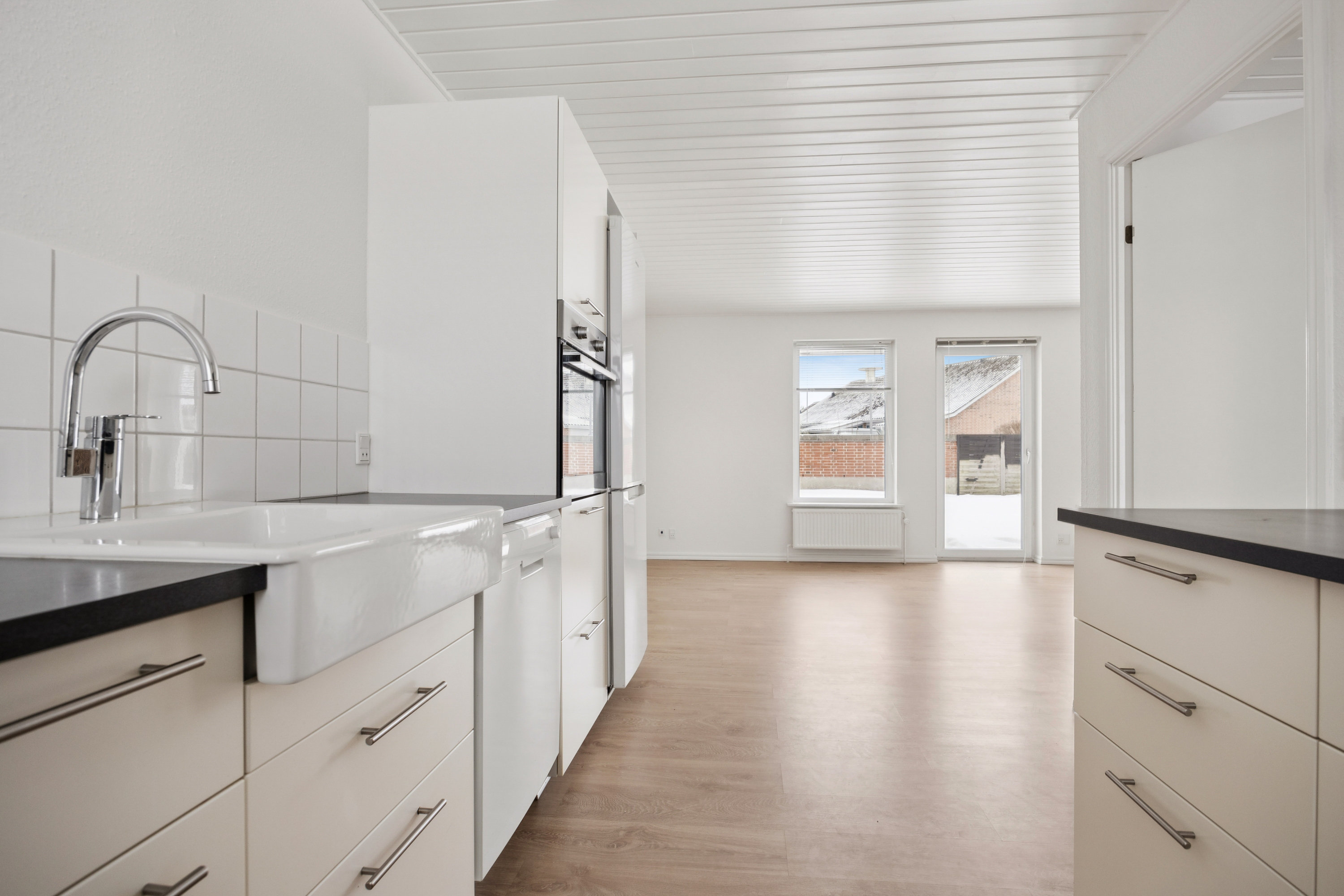 Fremhævet køkken billede i fuldskærmstilstand. Billede af Rønhøj 5A, Langholt, 9310 Vodskov