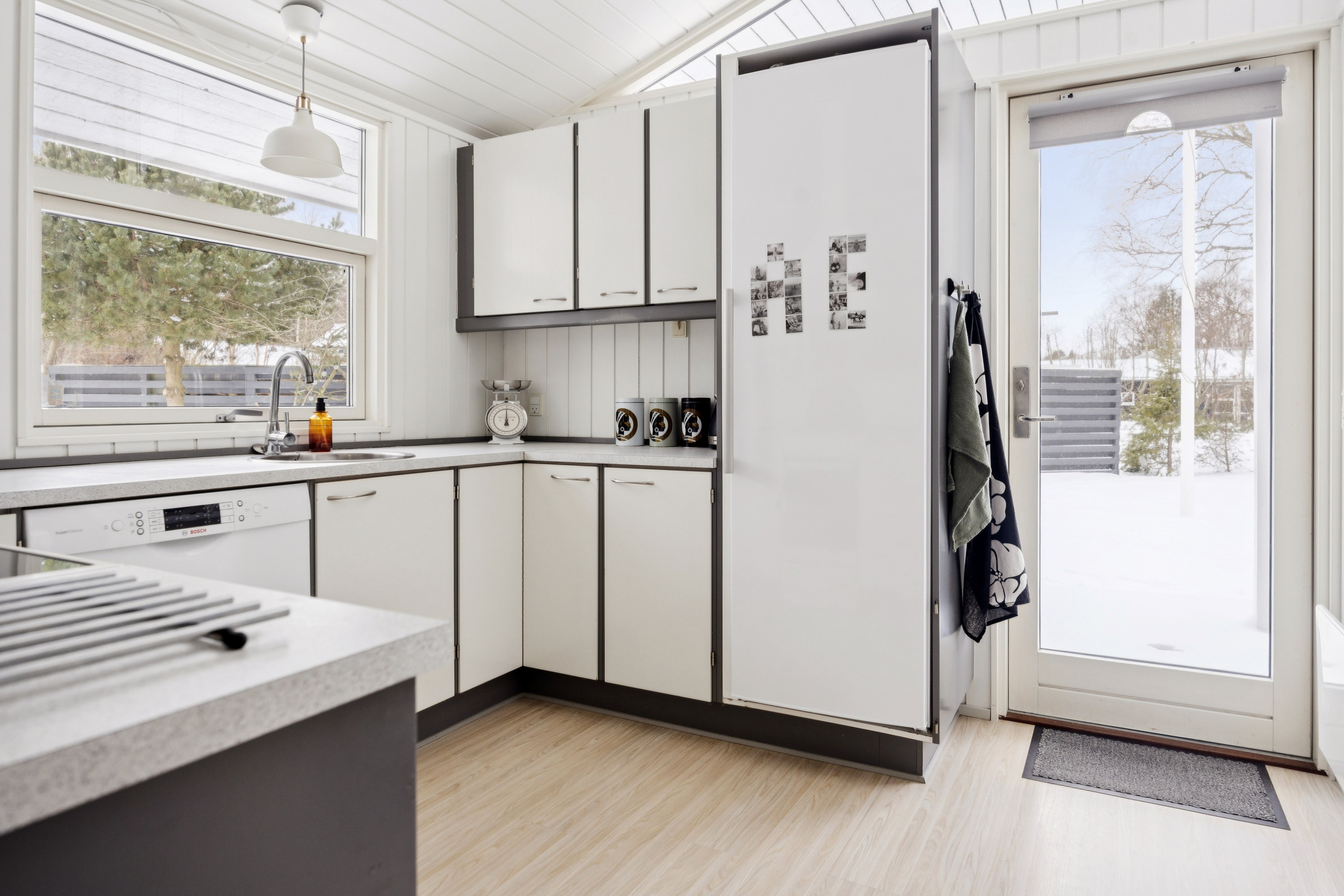 Fremhævet køkken billede i fuldskærmstilstand. Billede af Nørrestrand 48B, 9370 Hals