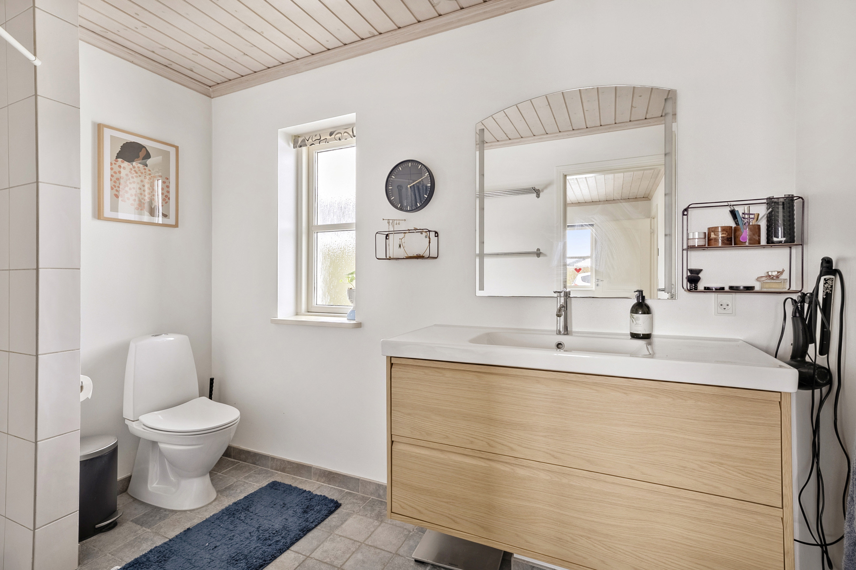 Fremhævet badeværelse billede i fuldskærmstilstand. Billede af Vejsgårdtoften 44, 4241 Vemmelev