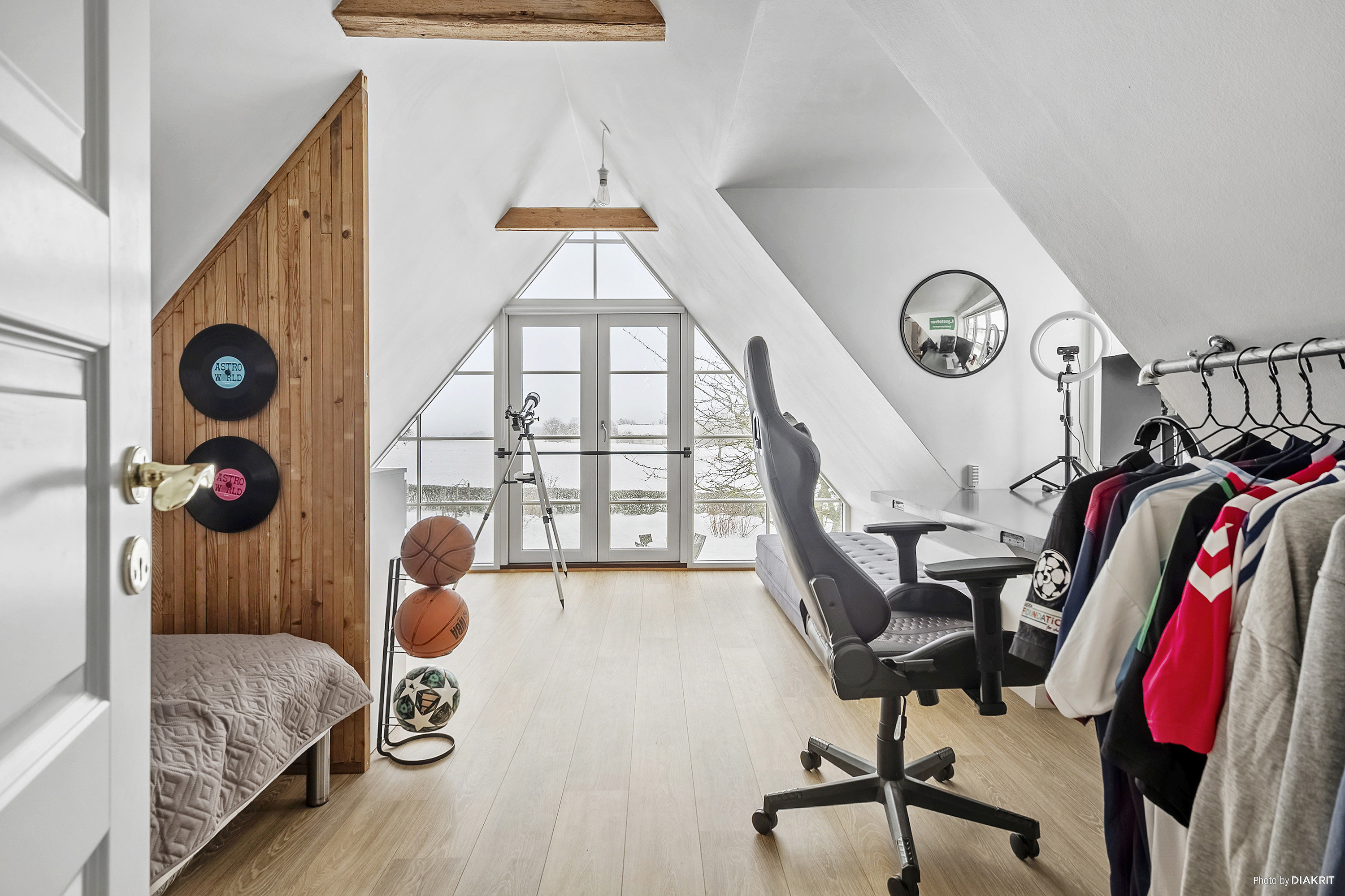 Fremhævet soveværelse billede i fuldskærmstilstand. Billede af Dyngby Møllevej 21, Dyngby, 8300 Odder