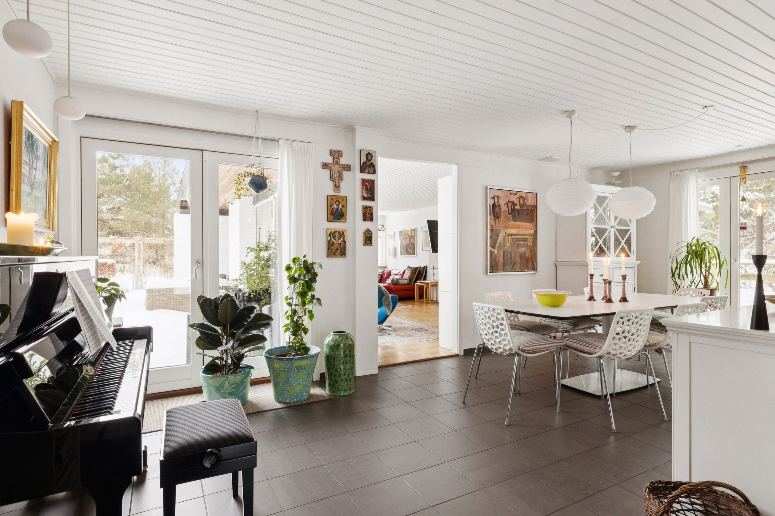 Fremhævet stue billede i fuldskærmstilstand. Billede af Sommerlyst 91, 8500 Grenaa