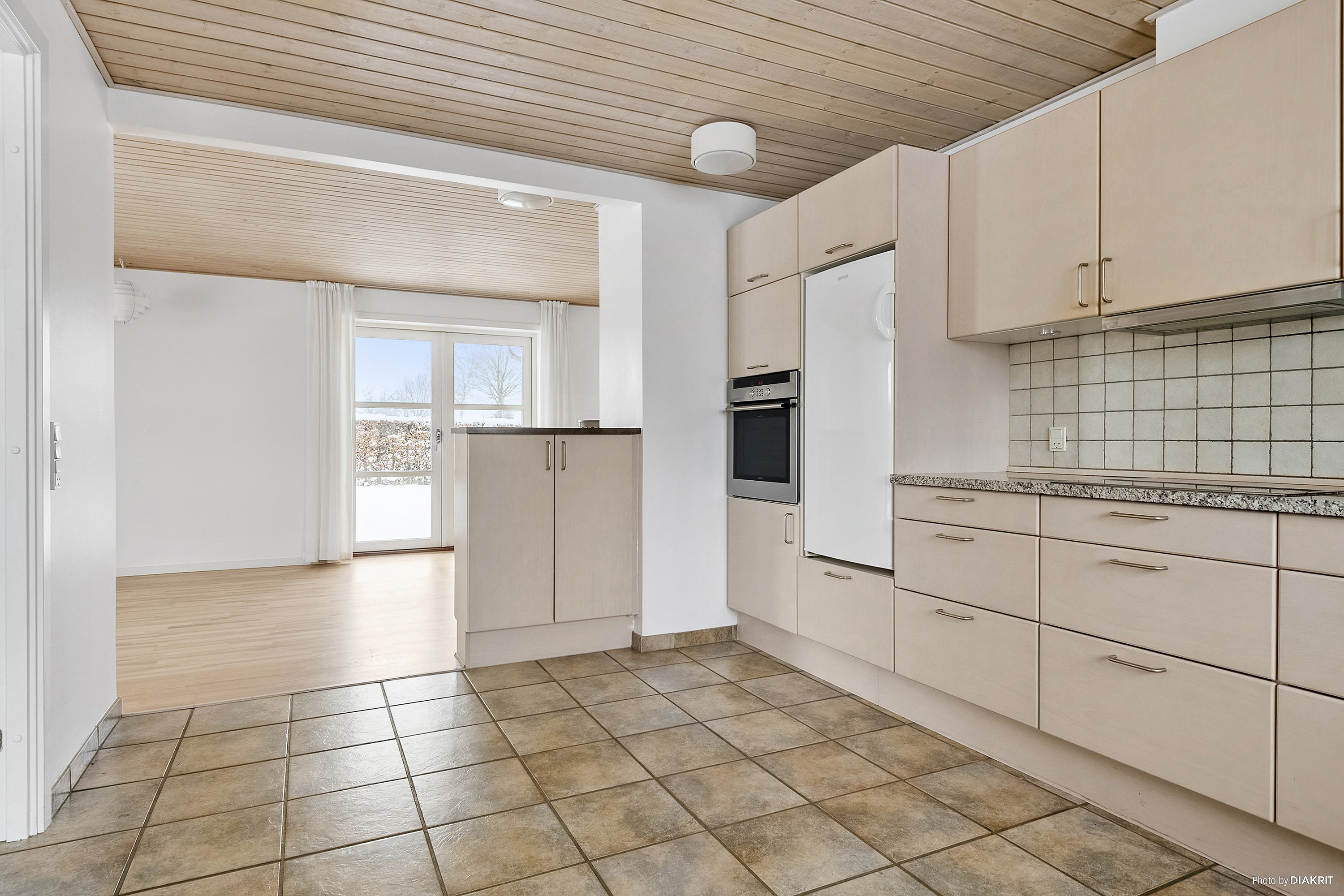 Fremhævet køkken billede i fuldskærmstilstand. Billede af Vestergårdsvej 25, Boulstrup, 8300 Odder