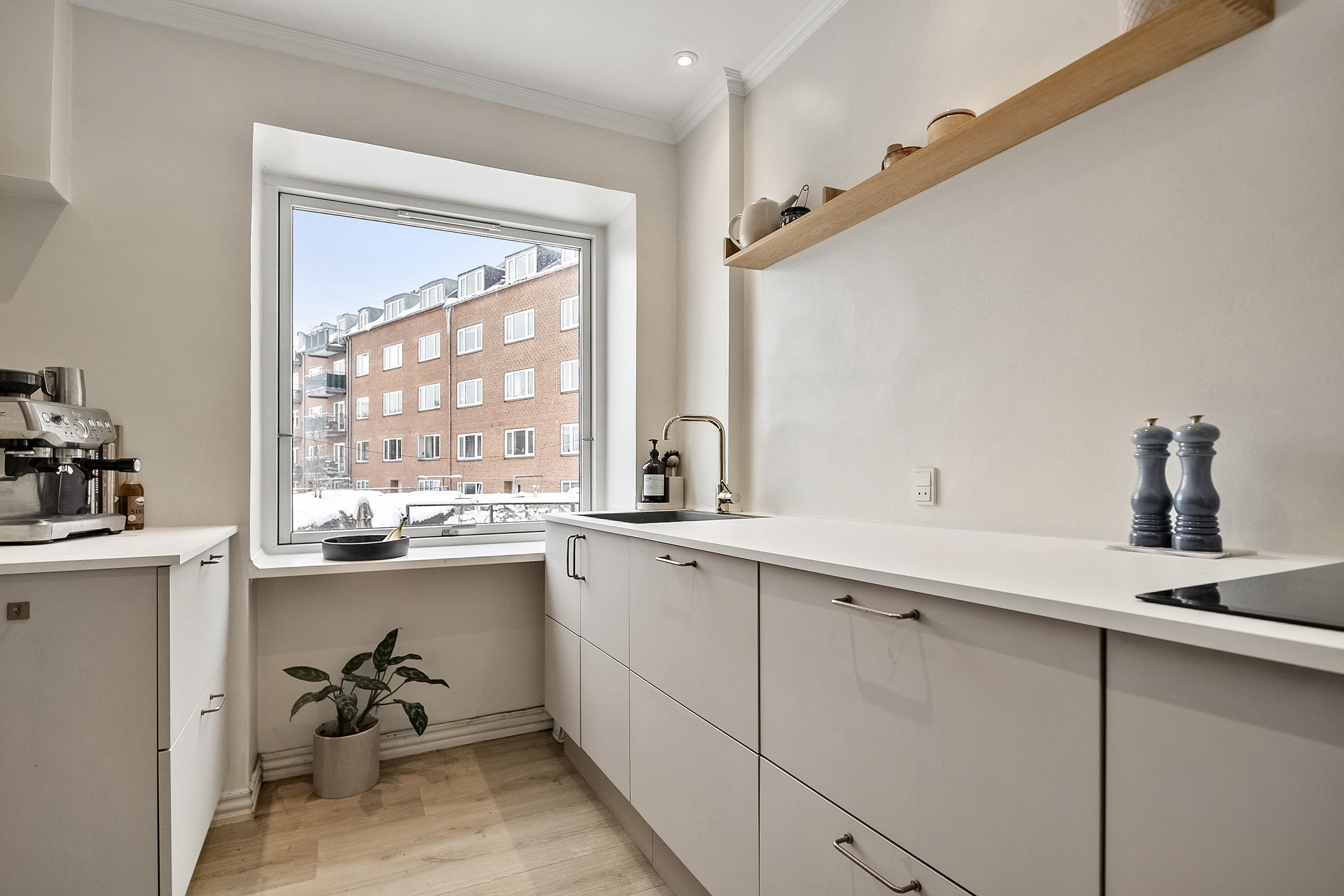 Fremhævet køkken billede i fuldskærmstilstand. Billede af Langelandsgade 219, st.. th., 8200 Aarhus N