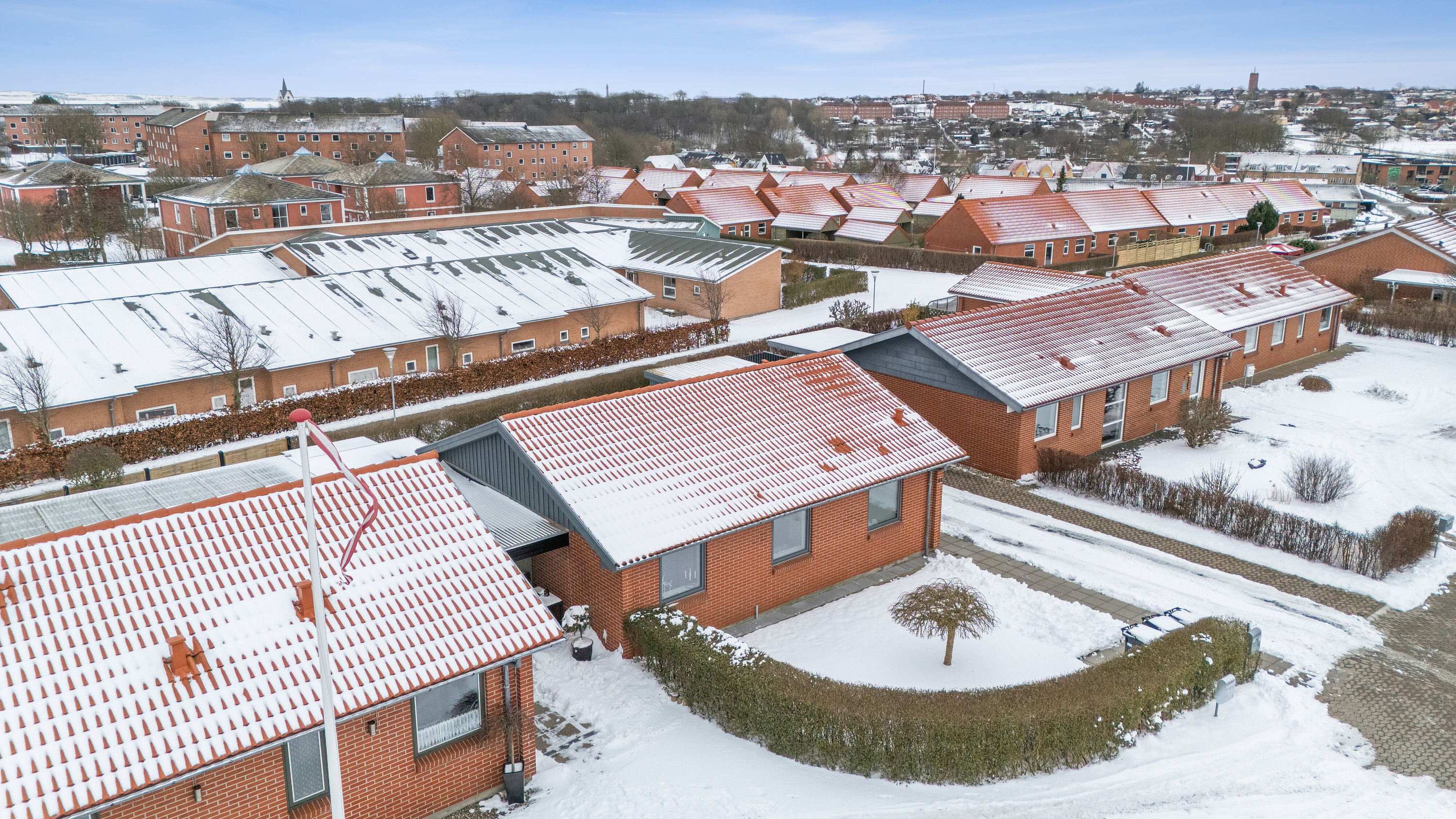 Fremhævet luftfoto billede i fuldskærmstilstand. Billede af Nørrevænge 44, 7700 Thisted