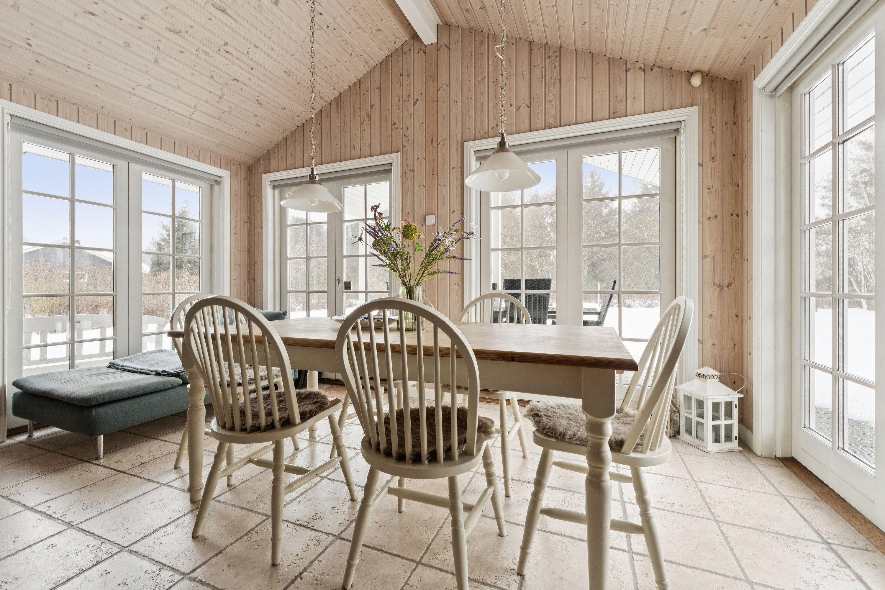 Fremhævet spisestue billede i fuldskærmstilstand. Billede af Gyvelvænget 27, Spodsbj Drej, 5900 Rudkøbing