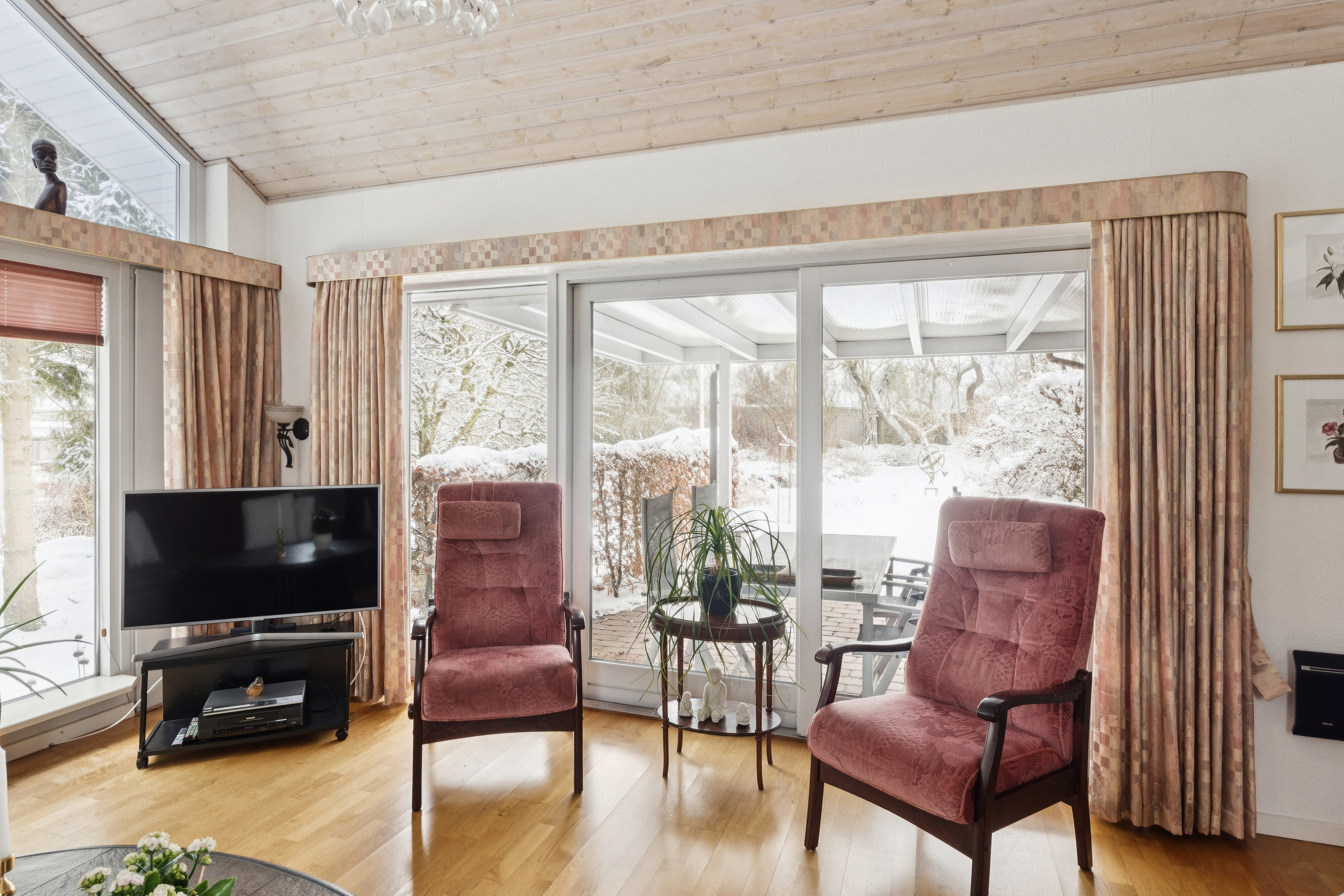 Fremhævet stue billede i fuldskærmstilstand. Billede af Rysagervej 18, 4690 Haslev