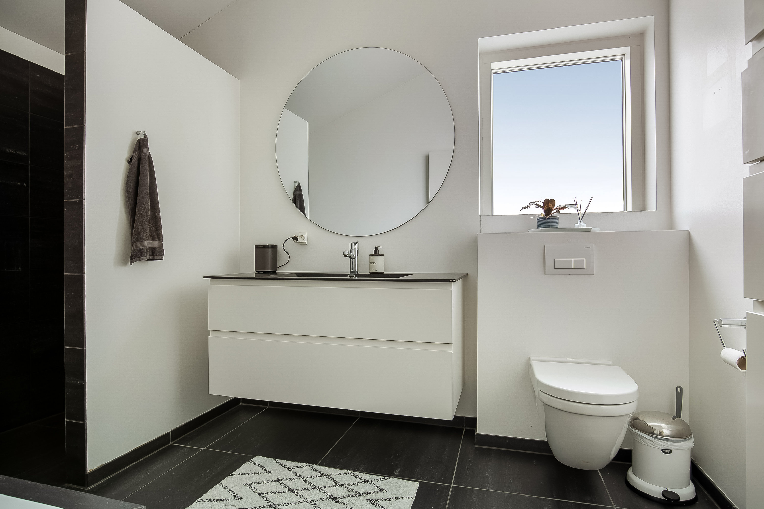 Fremhævet badeværelse billede i fuldskærmstilstand. Billede af Sejerøvænget 2, Drejens, 6000 Kolding