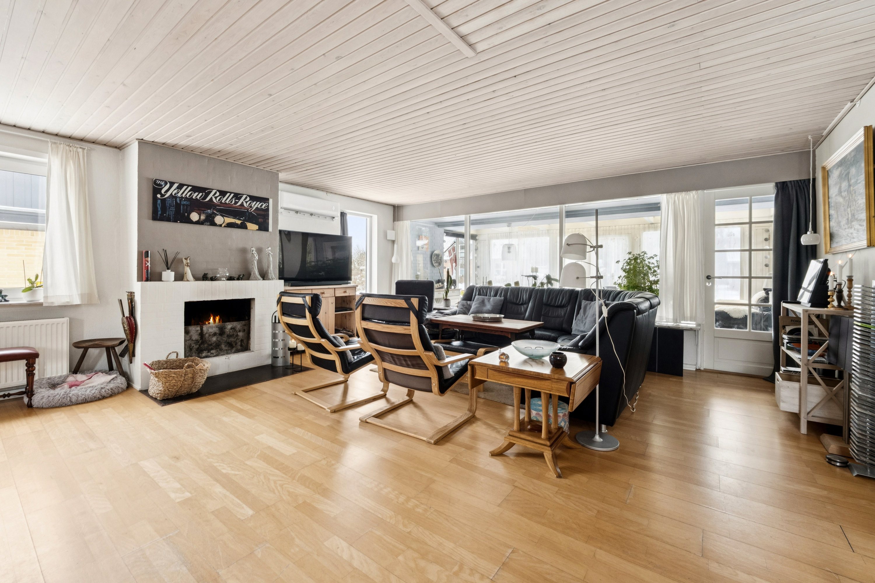 Fremhævet stue billede i fuldskærmstilstand. Billede af Villavej 3, Ejerslev, 7900 Nykøbing M