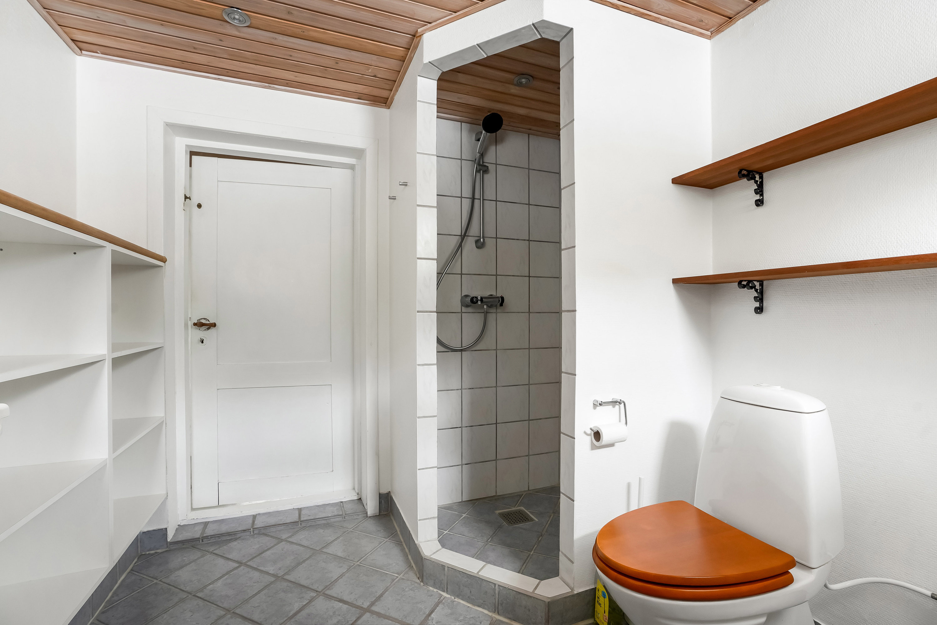 Fremhævet badeværelse billede i fuldskærmstilstand. Billede af Birkevej 14, 5550 Langeskov