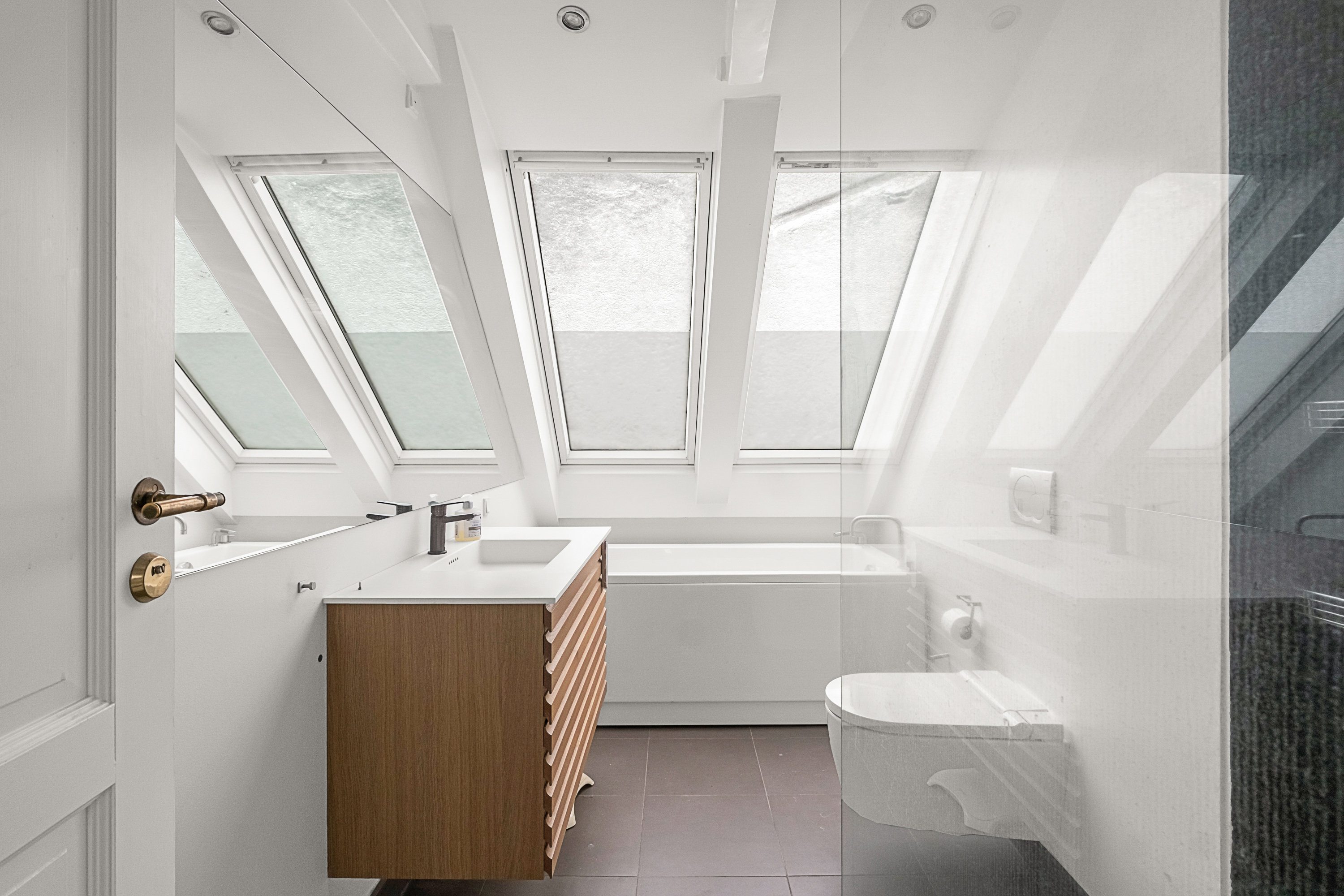 Fremhævet badeværelse billede i fuldskærmstilstand. Billede af Godthåbsgade 33, 8000 Aarhus C