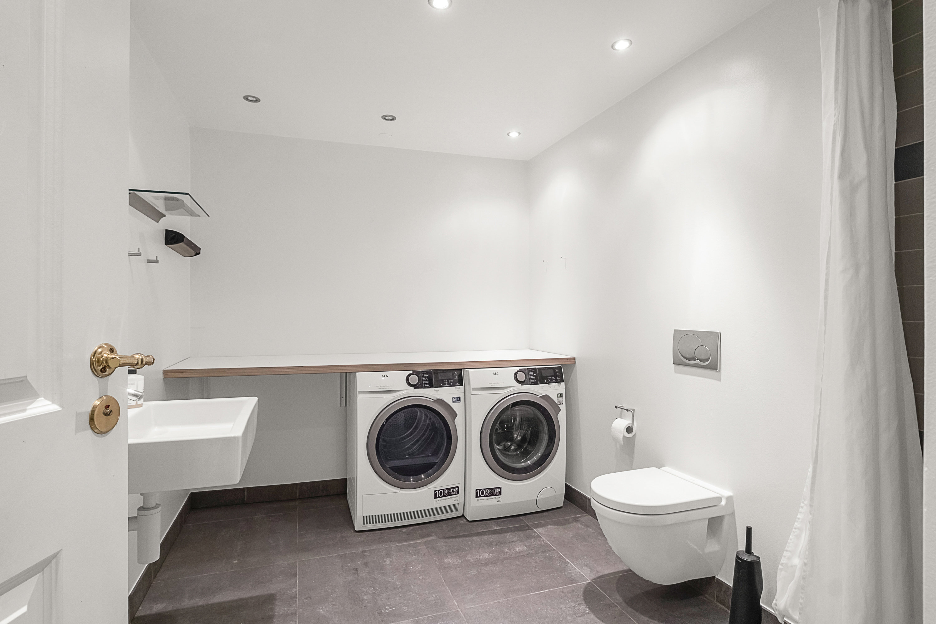 Fremhævet badeværelse billede i fuldskærmstilstand. Billede af Godthåbsgade 33, 8000 Aarhus C