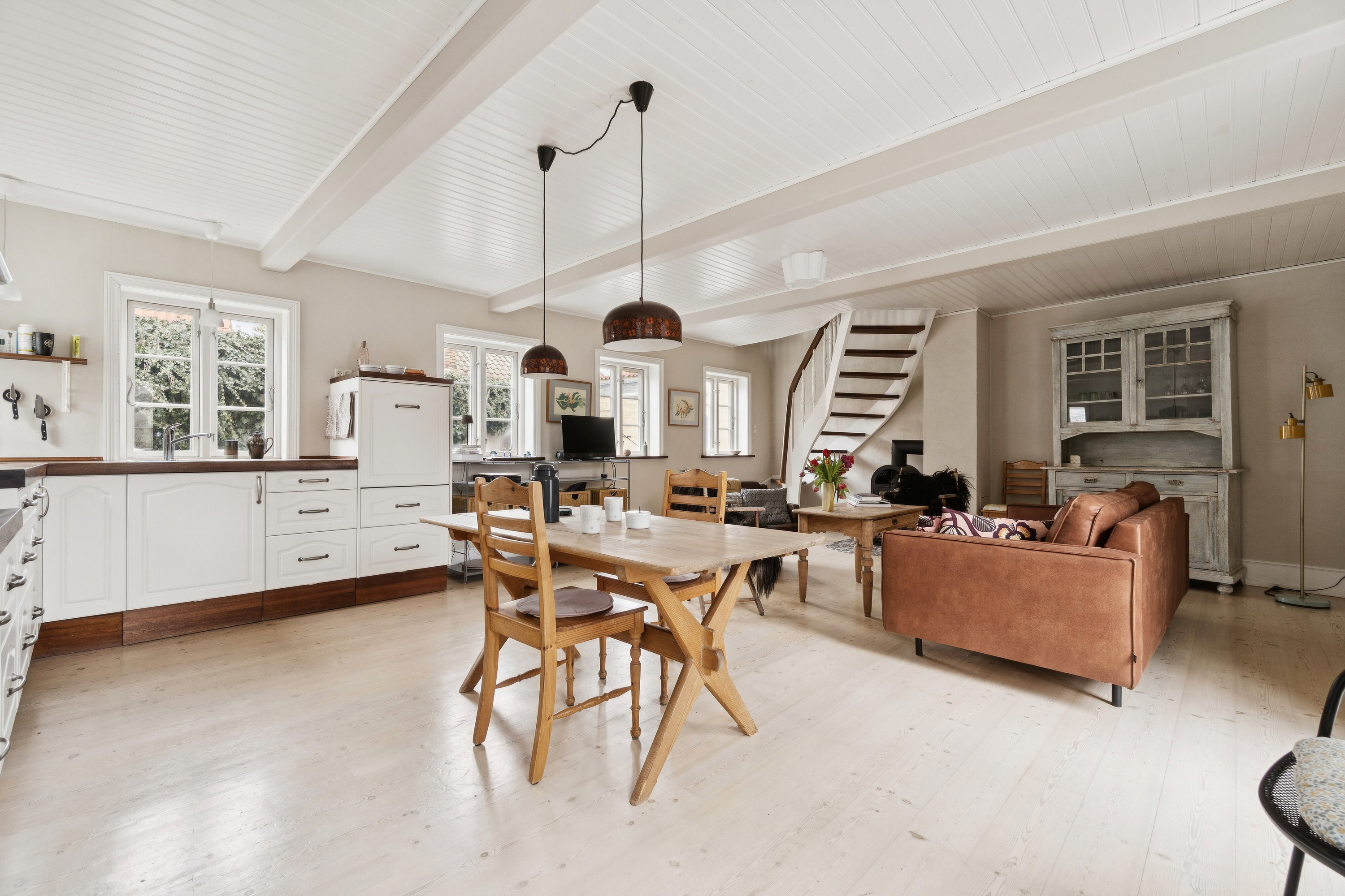 Fremhævet spisestue billede i fuldskærmstilstand. Billede af Kirkestræde 12, 3700 Rønne