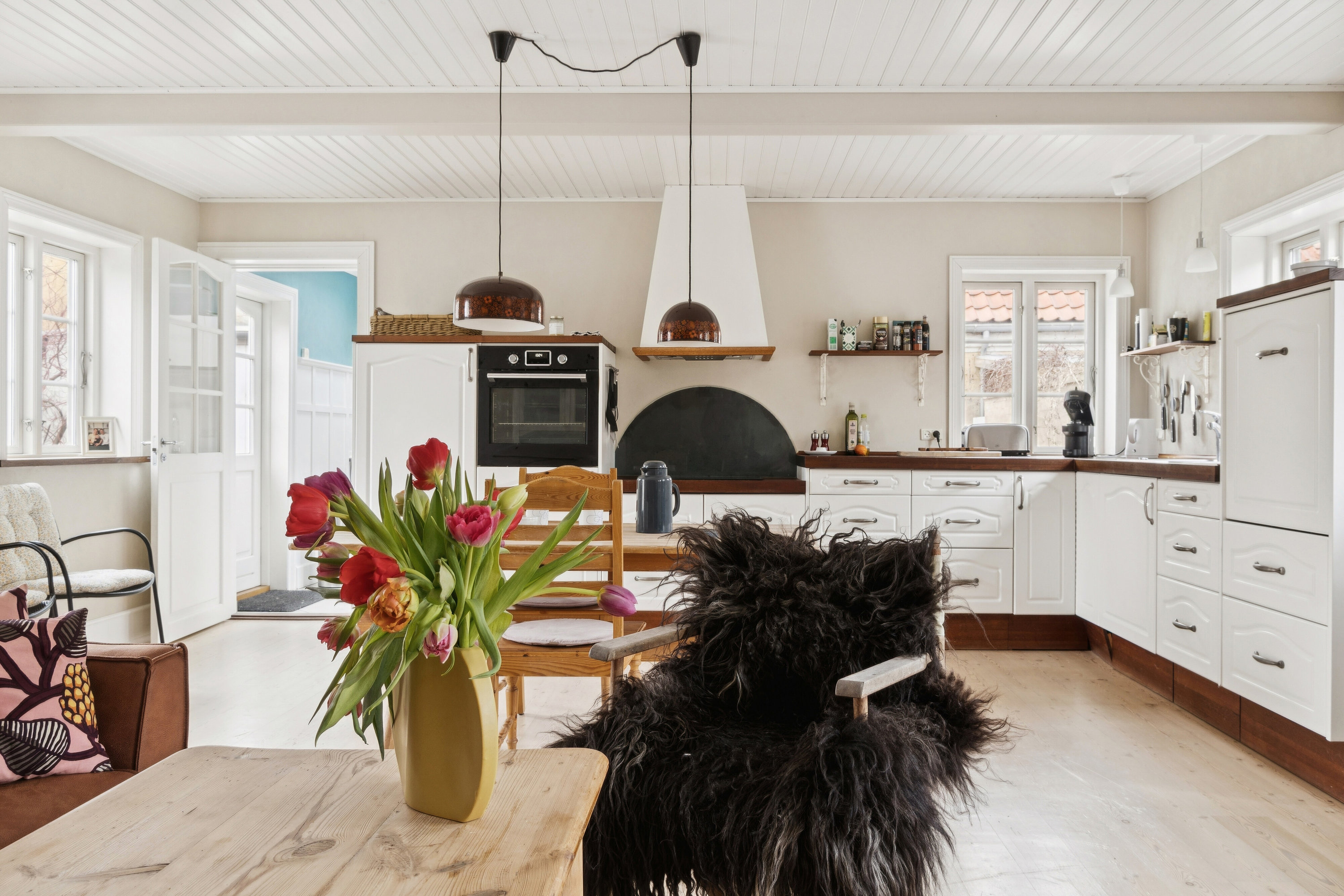 Fremhævet køkken billede i fuldskærmstilstand. Billede af Kirkestræde 12, 3700 Rønne