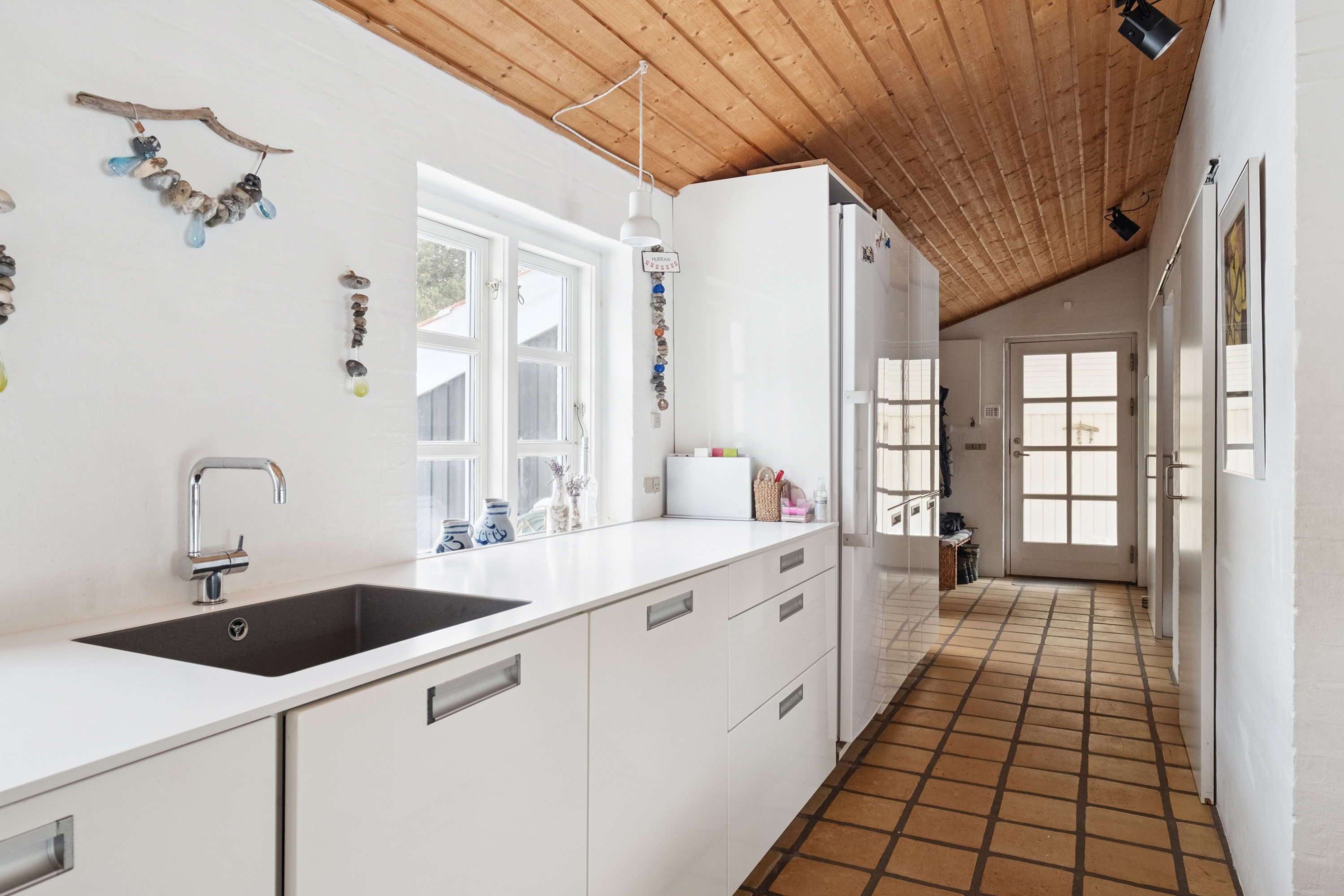 Fremhævet køkken billede i fuldskærmstilstand. Billede af Redningsvej 18, Gl. Skagen, 9990 Skagen