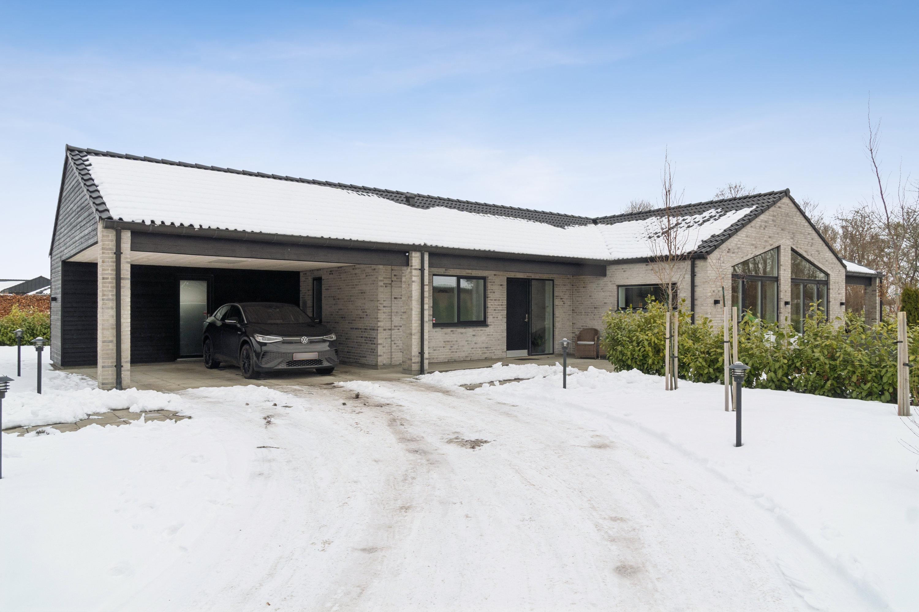 Fremhævet udendørs billede i fuldskærmstilstand. Billede af Solbjerggårdsvej 19, 4281 Gørlev