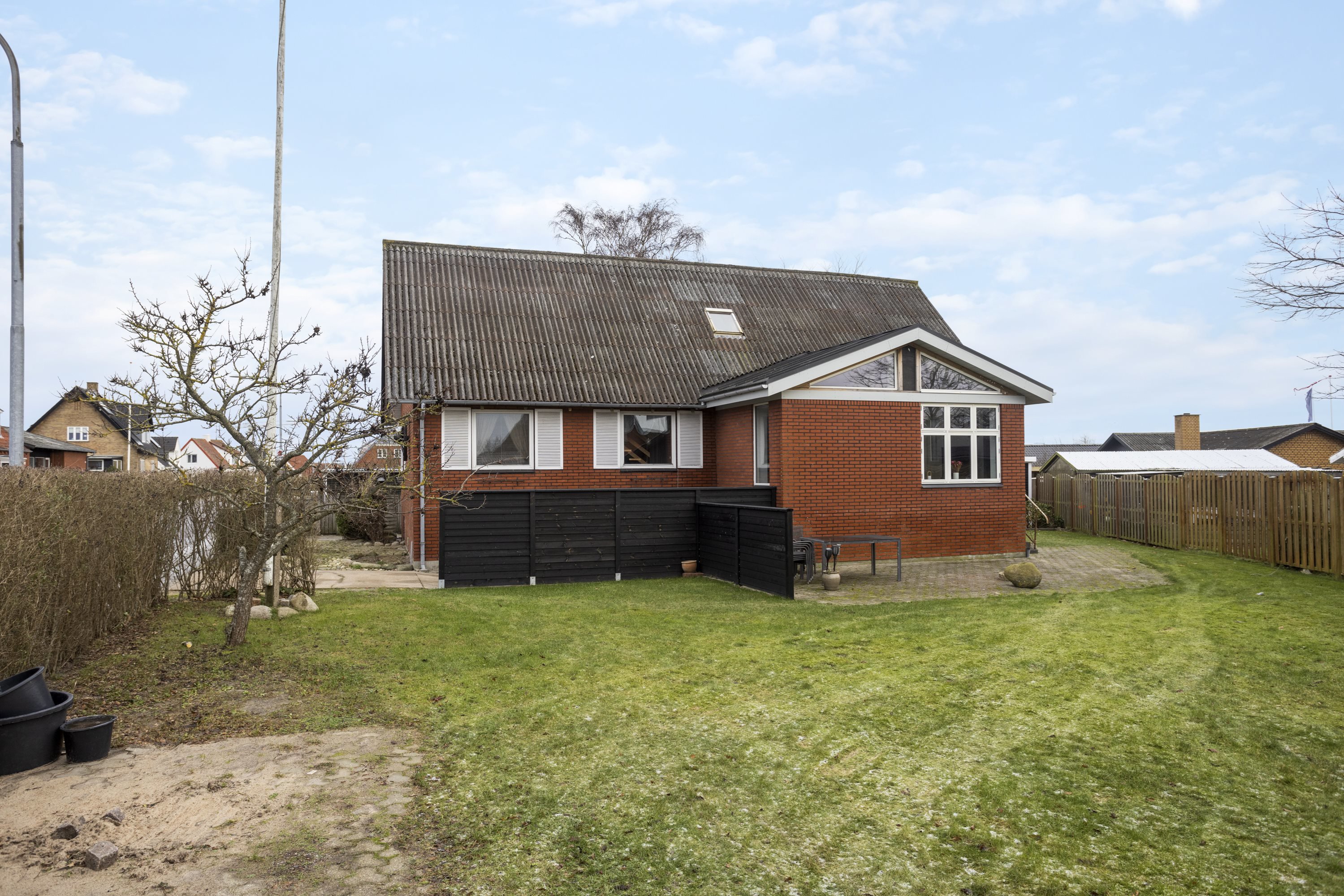 Fremhævet  billede i fuldskærmstilstand. Billede af Stationsvej 15, 9970 Strandby